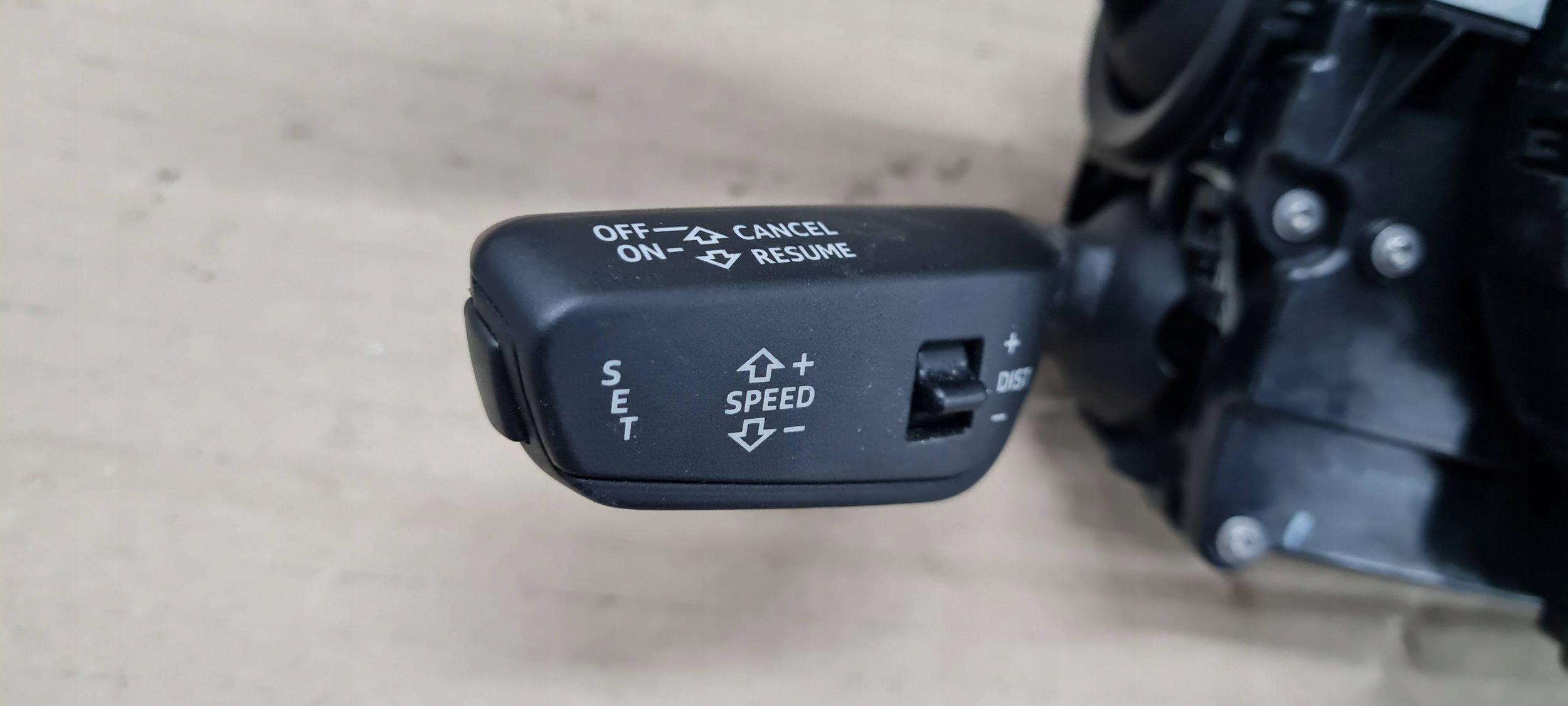 SQ5 80A Q5 steering wheel levers and controls control ring 80A907129CN