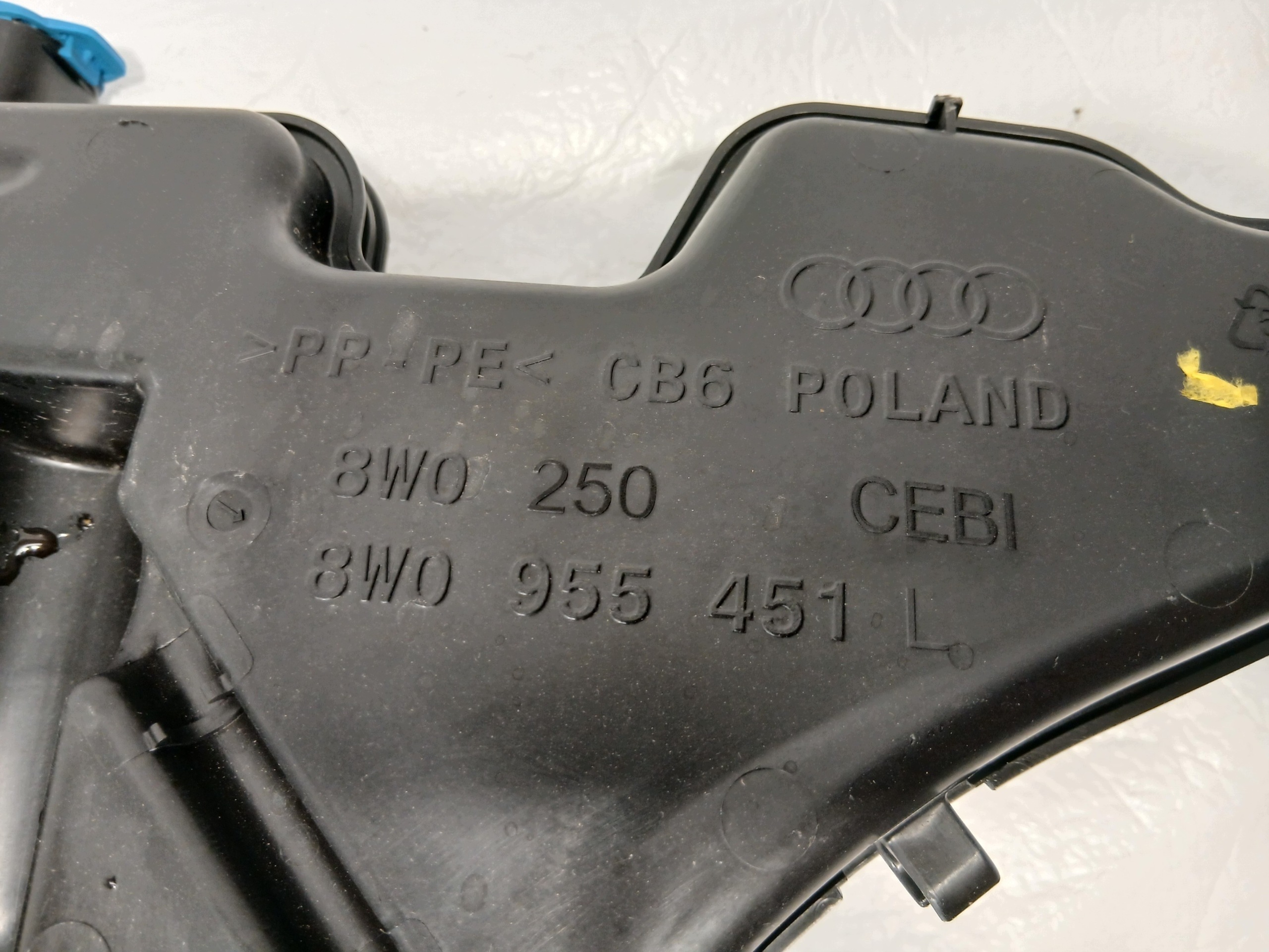 AUDI A4 B9 LIFT serbatoio LIQUIDO LAVAFARI 8W0955451L
