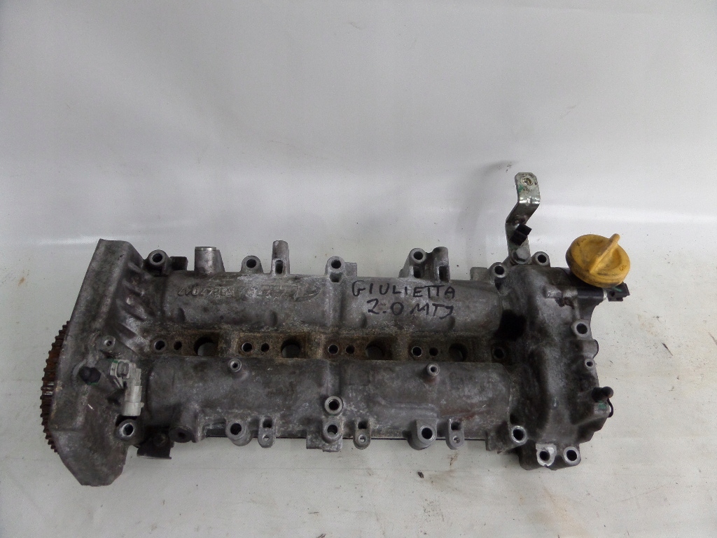 55847047 - ALFA ROMEO GIULIETTA 2.0 MTJ КРИШКА КЛАПАНА