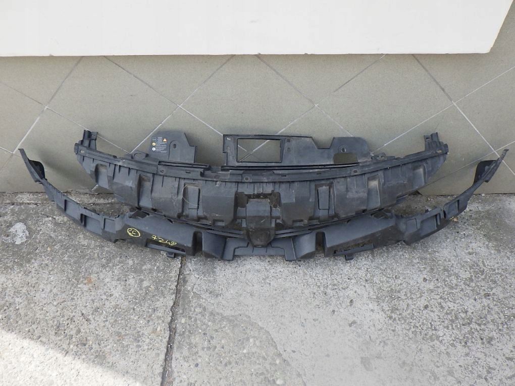 RENAULT FLUENCE LIFT 12- grill grille pillar support