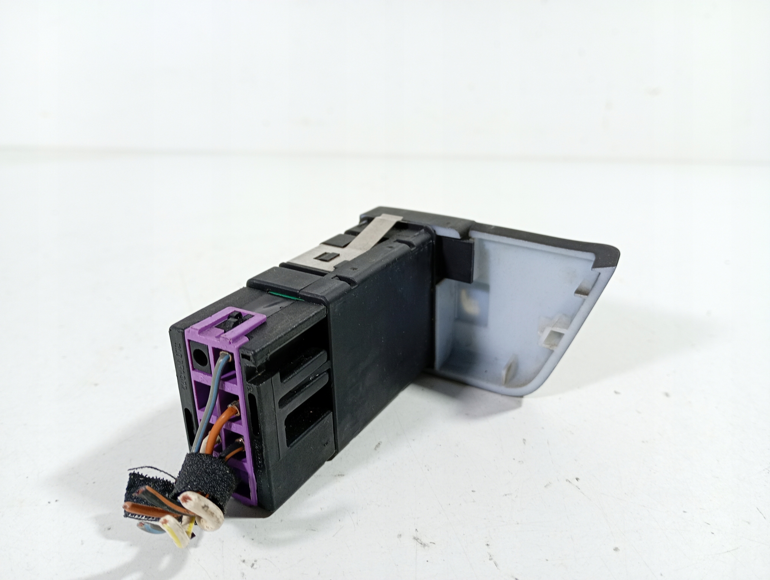 VW New Beetle 98-10 switch switch heating seat OE 1C0963563B