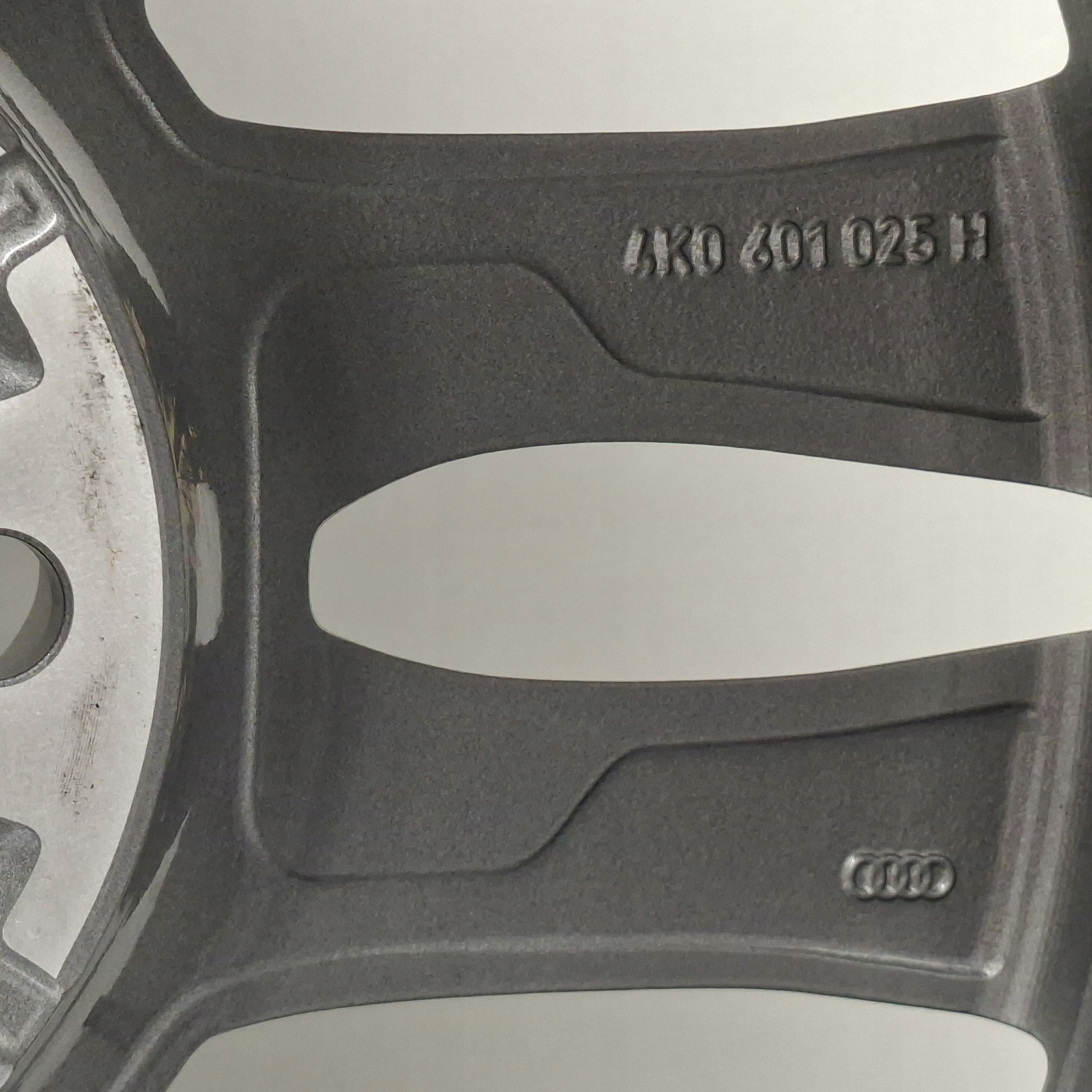AUDI A6 4K0601025H 19" discs aluminium
