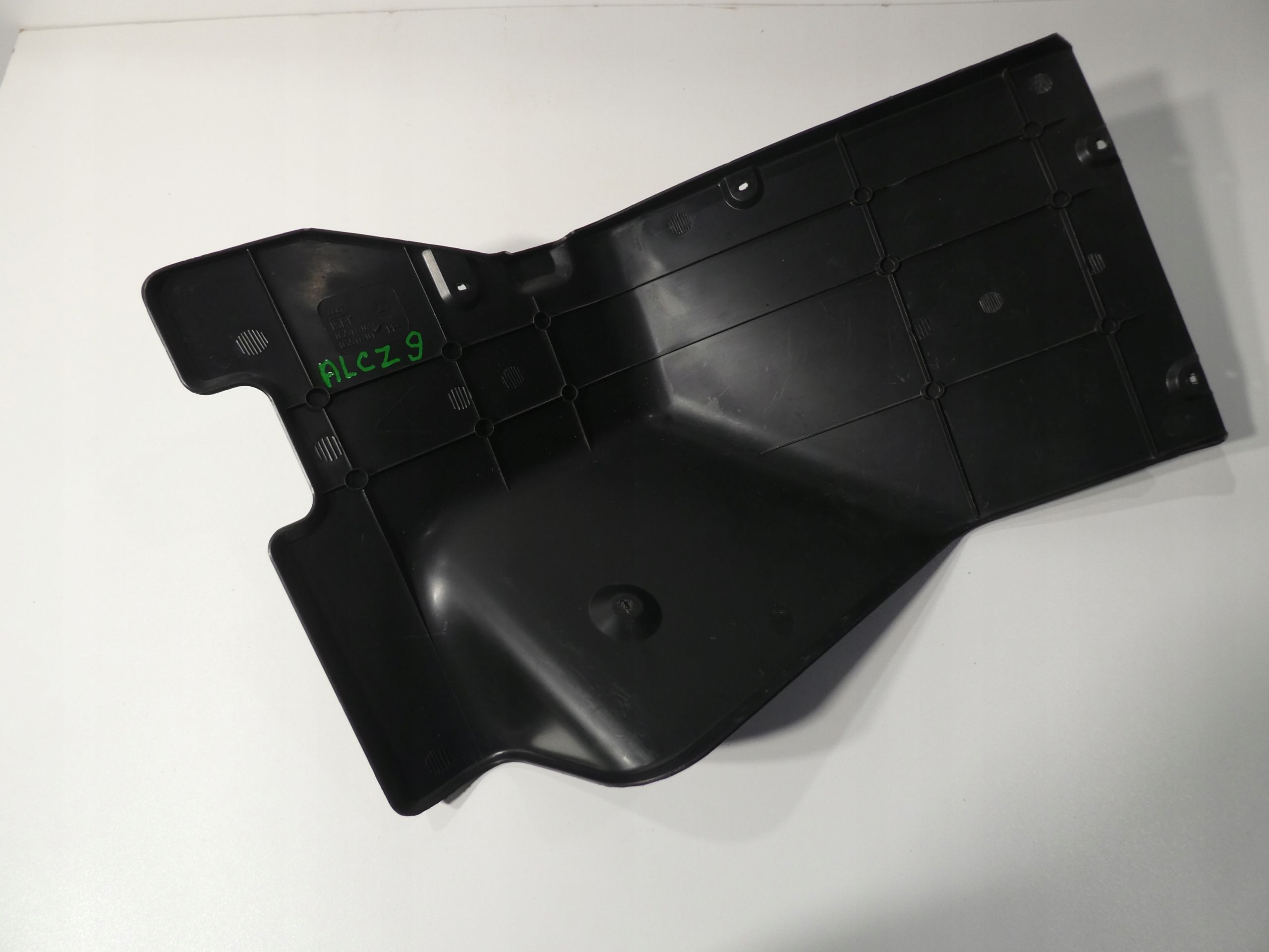 cover plastic spoiler Kanapy Master III Doka ISRI 03517-02