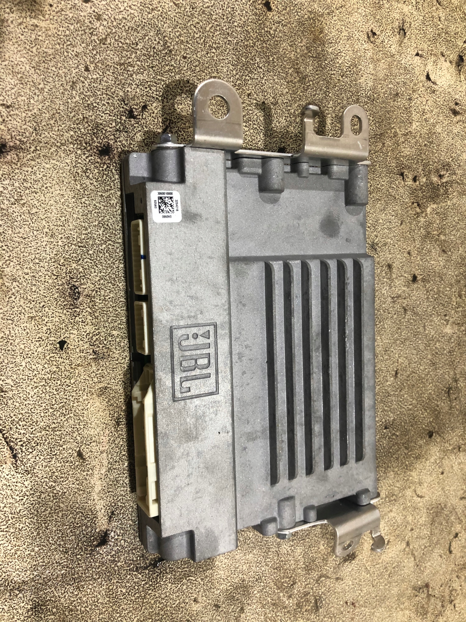 TOYOTA RAV4 19-МОДУЛЬ ПІДСИЛЮВАЧА JBL 86280-42060