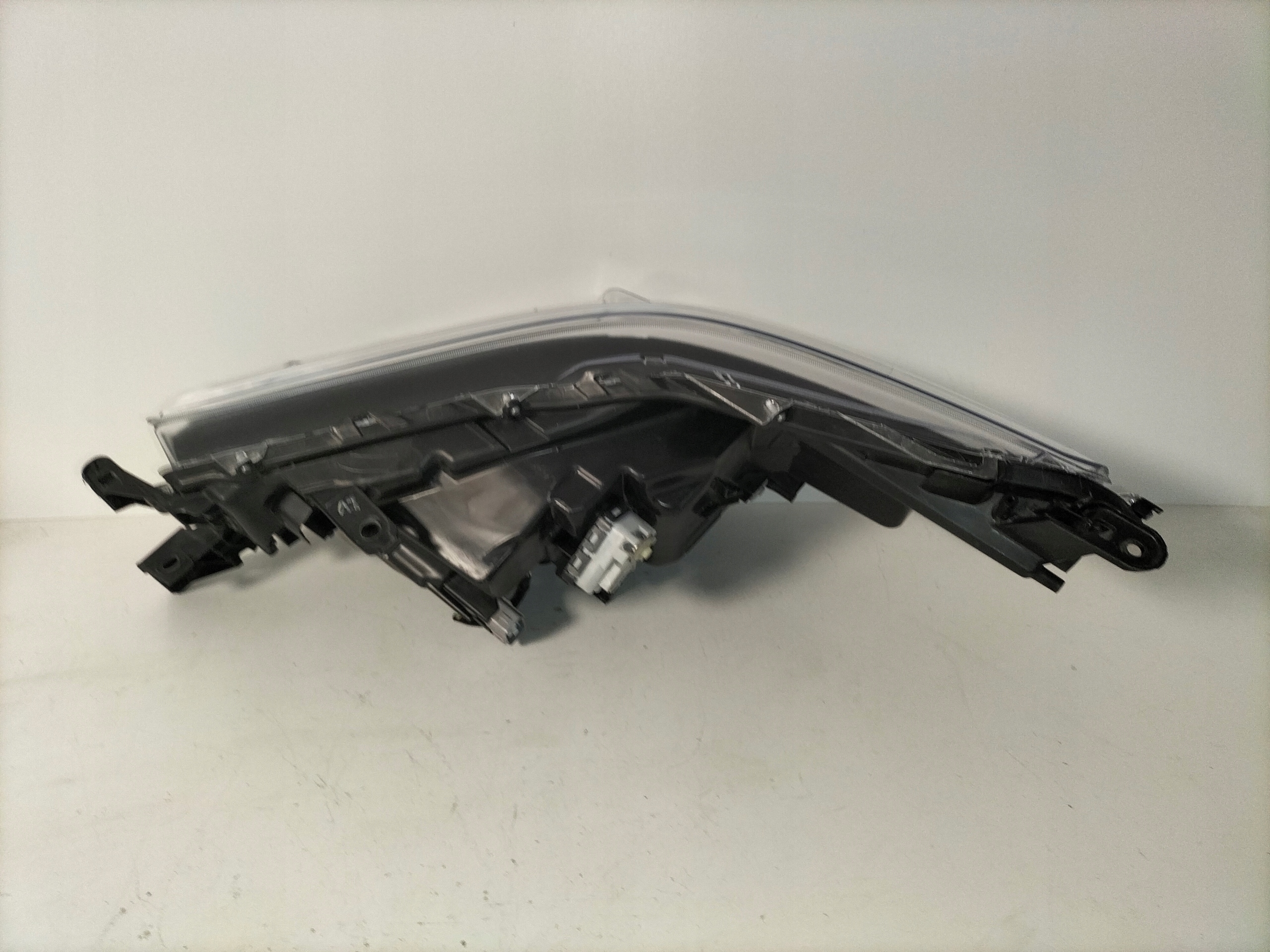 light front reflektor right TOYOTA HILUX 8 VIII LIFT 20- FULL LED