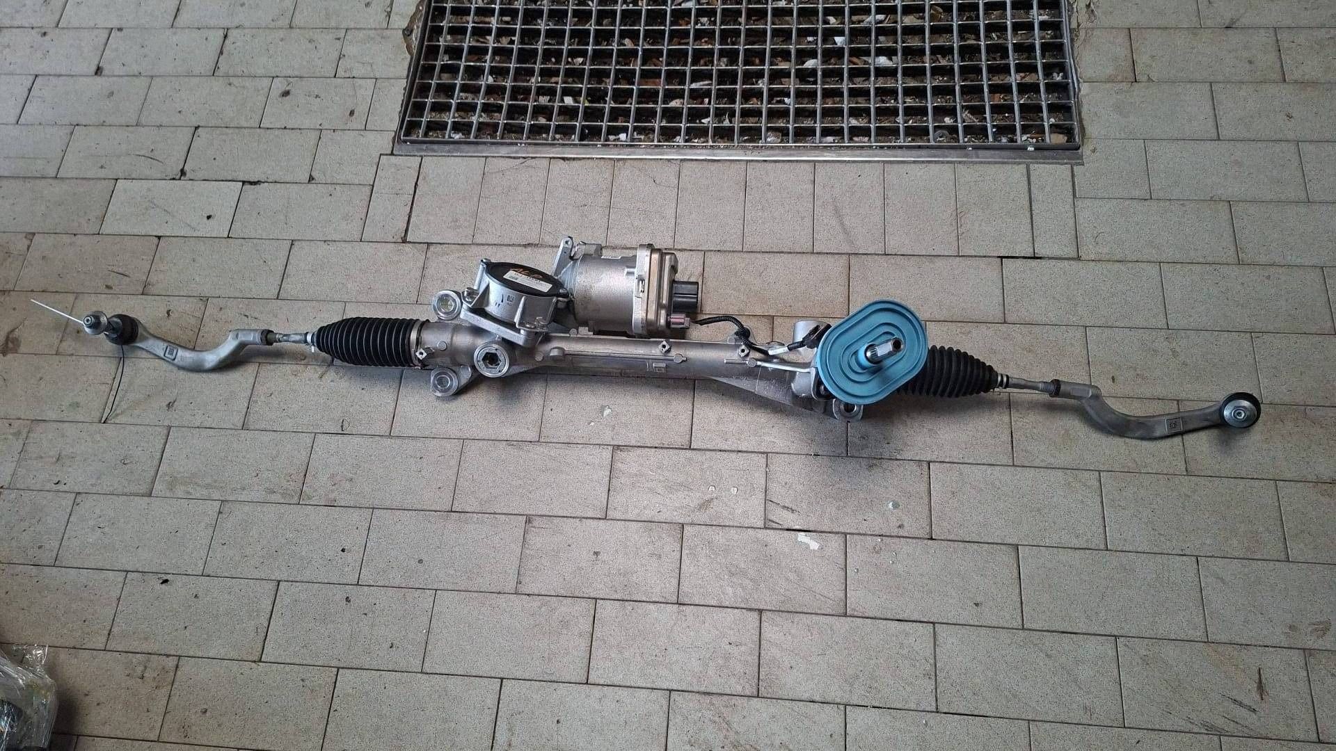 control drag rod servo steering Alpine A390 490019660R stan very good condition