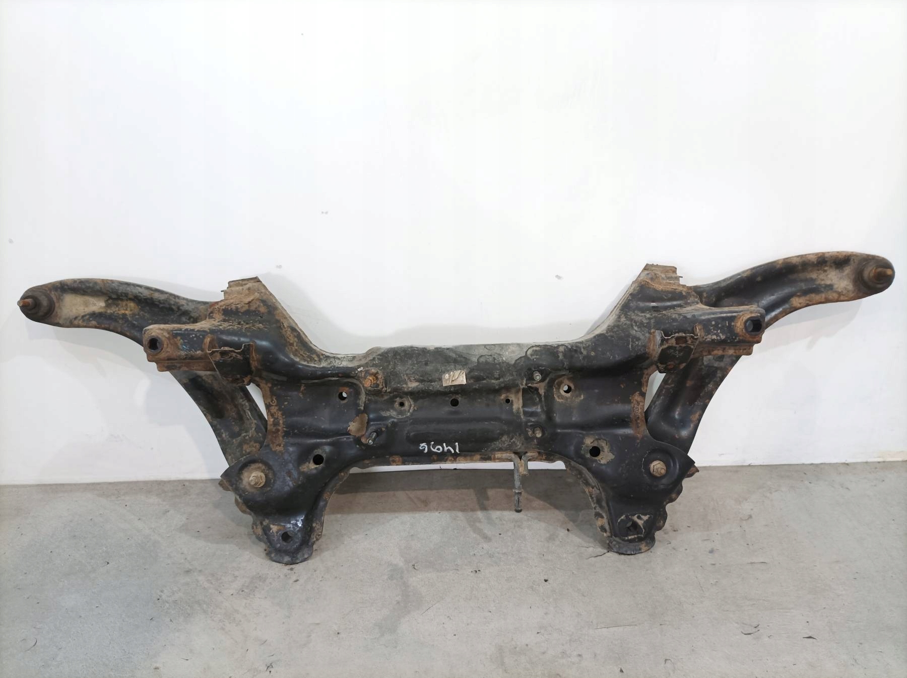 axle beam springing front arm Hyundai i20 and (2008-2014)