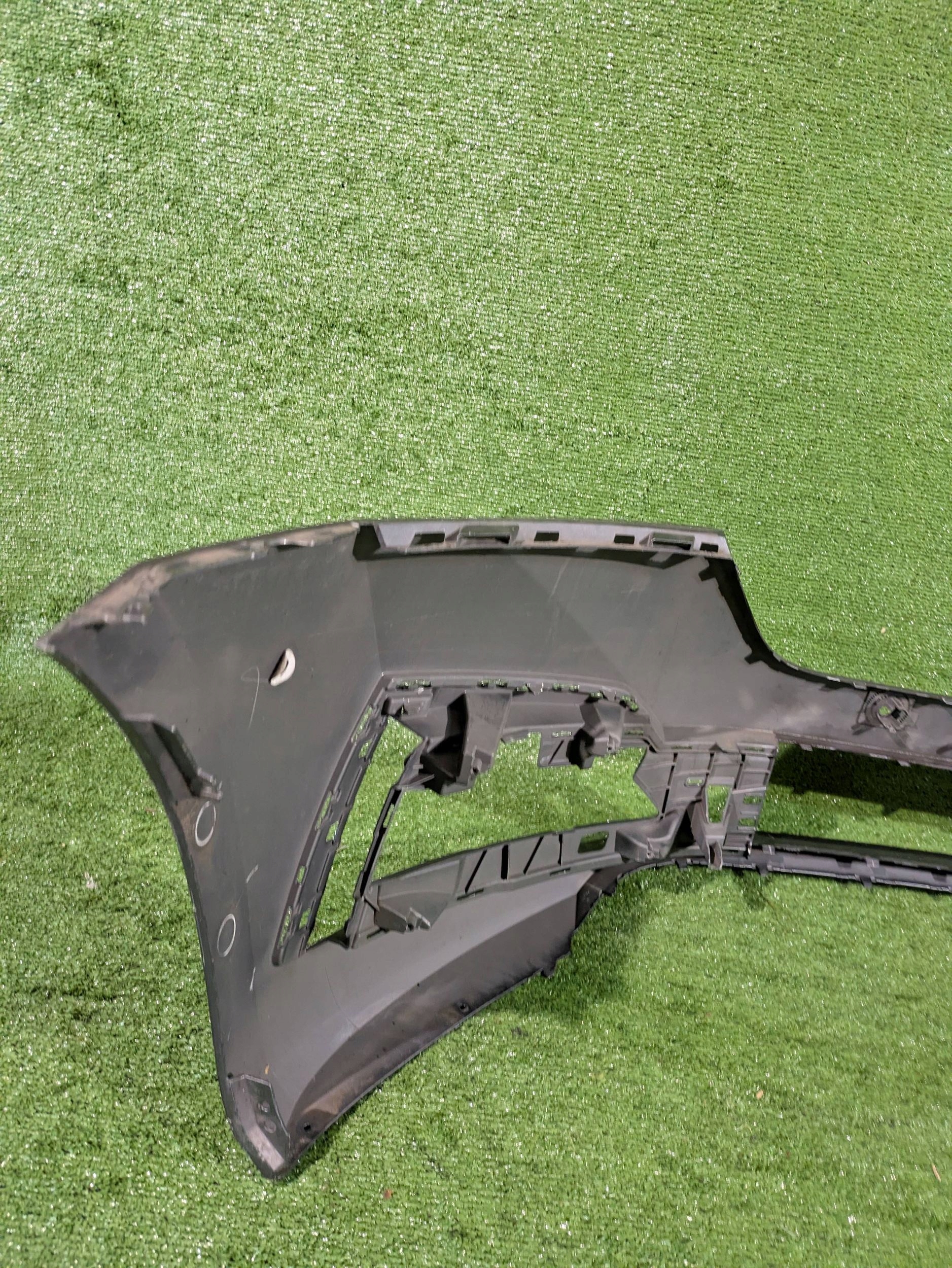 Frontstoßstange vorne SKODA OCTAVIA IV 5E3 NR.Z7707