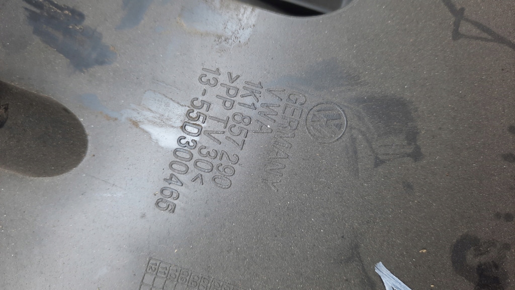 бардачок пассажира 1K1857290 vw Golf V 07R