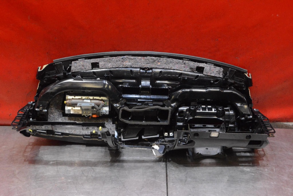 dashboard instrument panel console cockpit airbag EU VOLVO XC60 1 and 08-13