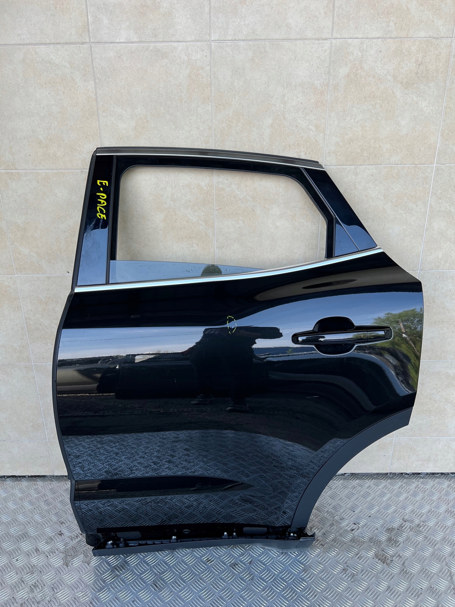 TÜR KOMPLET LINKS JAGUAR E-PACE