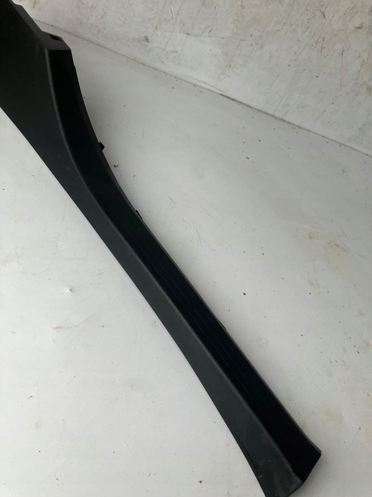 cover of the threshold MEGANE V E-TECH left front