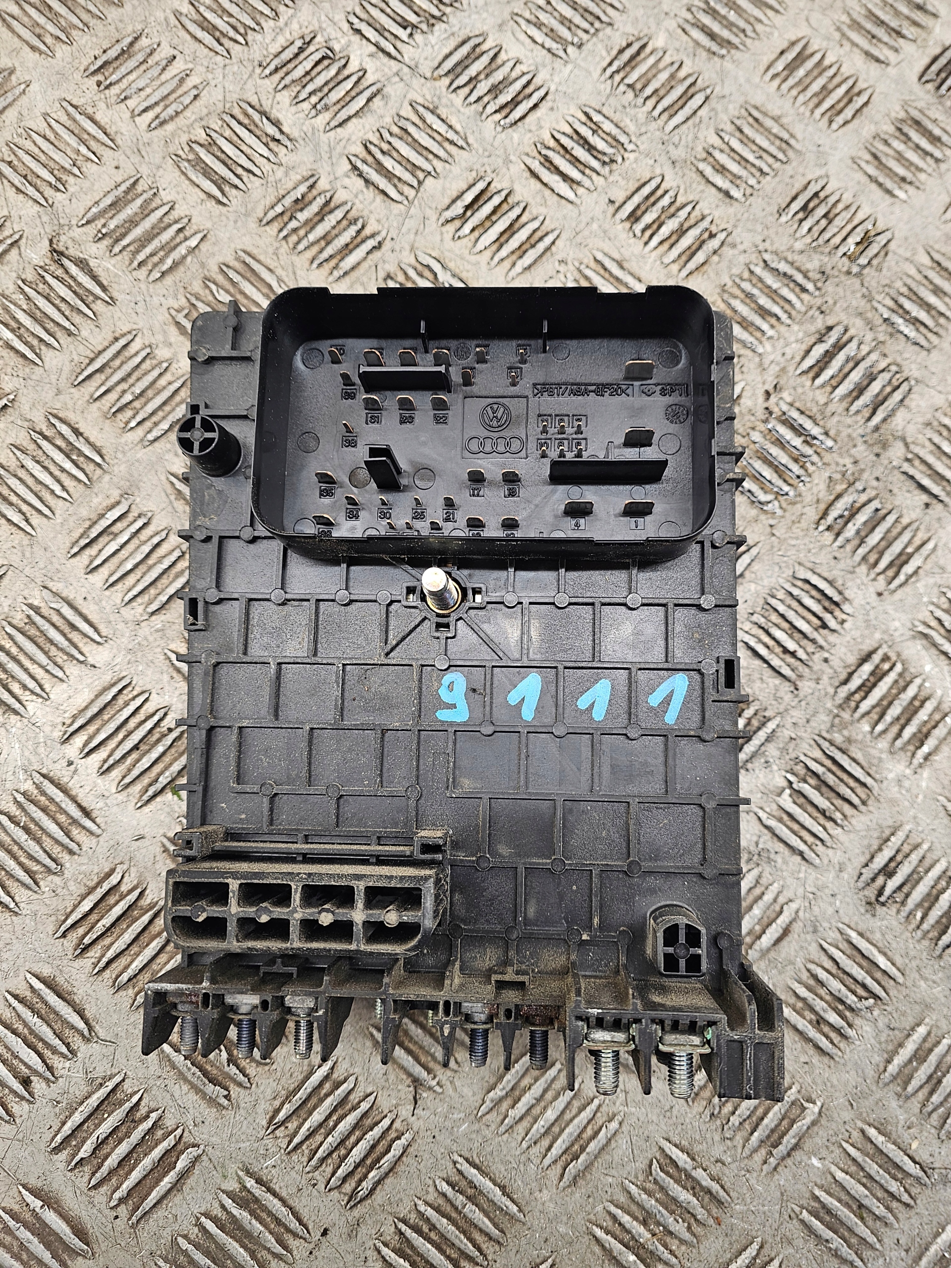 VW PASSAT CC B6 B7 Module fusibles 2.0TDI 3C0937125A