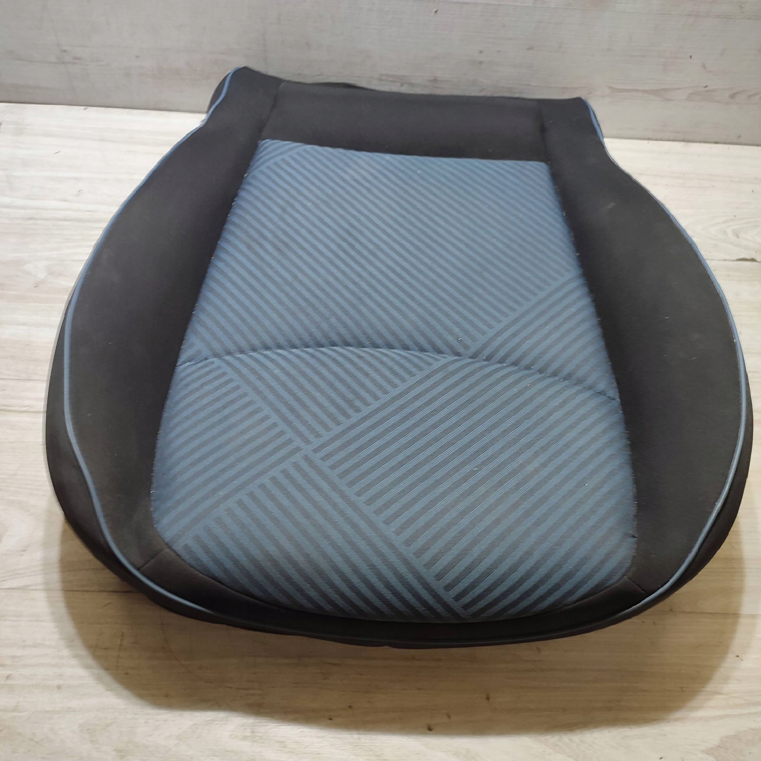 siedzisko seat front side right Fiat 500X