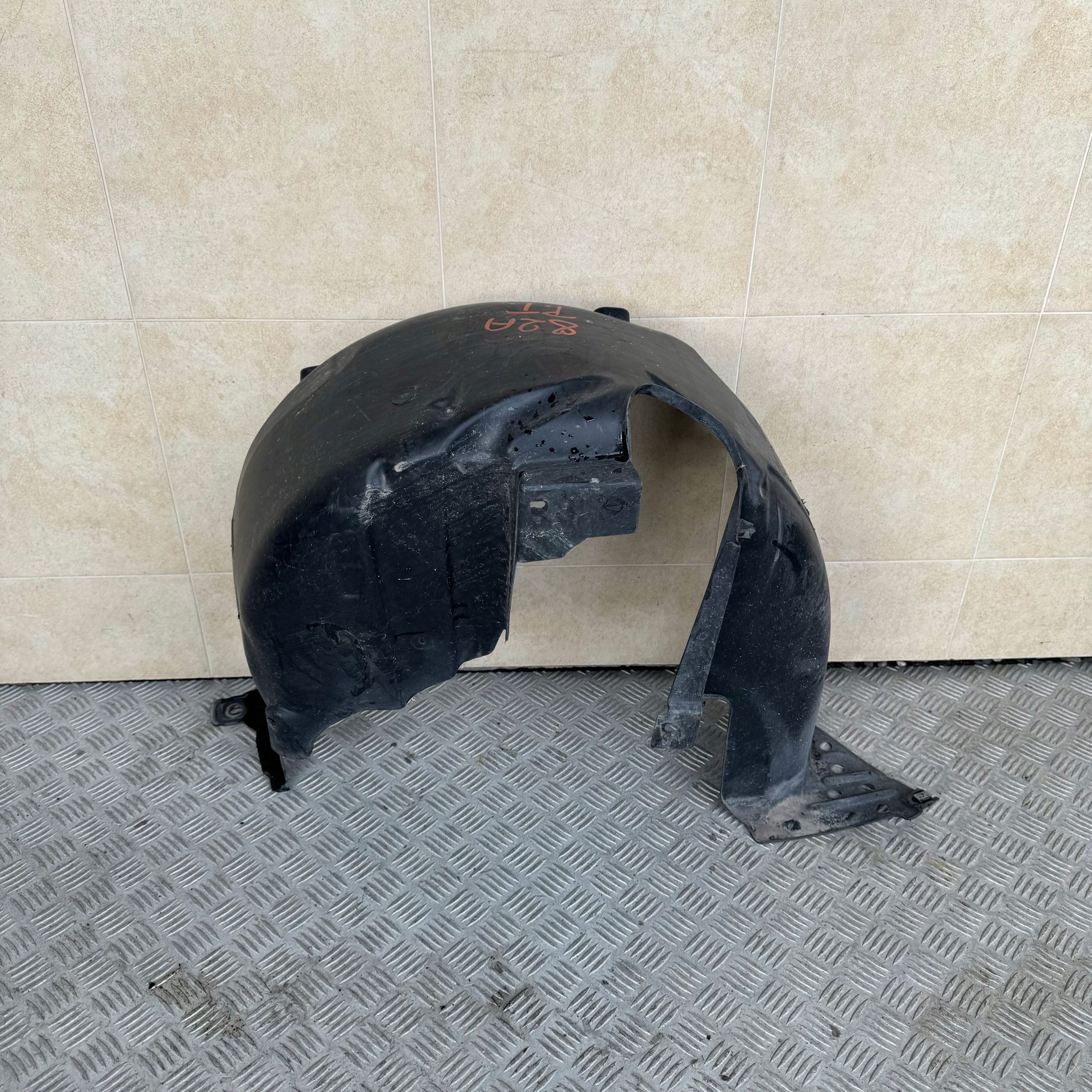 mudguard rear. right AUDI A1 82A 82A810970B