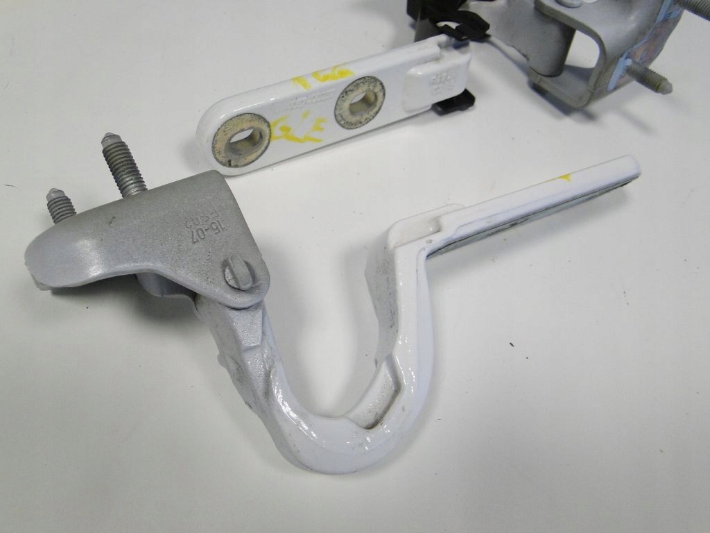 MERCEDES GL 166 W166 ZAWIASY KLAPY BAGAŻNIKA Producent części Mercedes-Benz OE