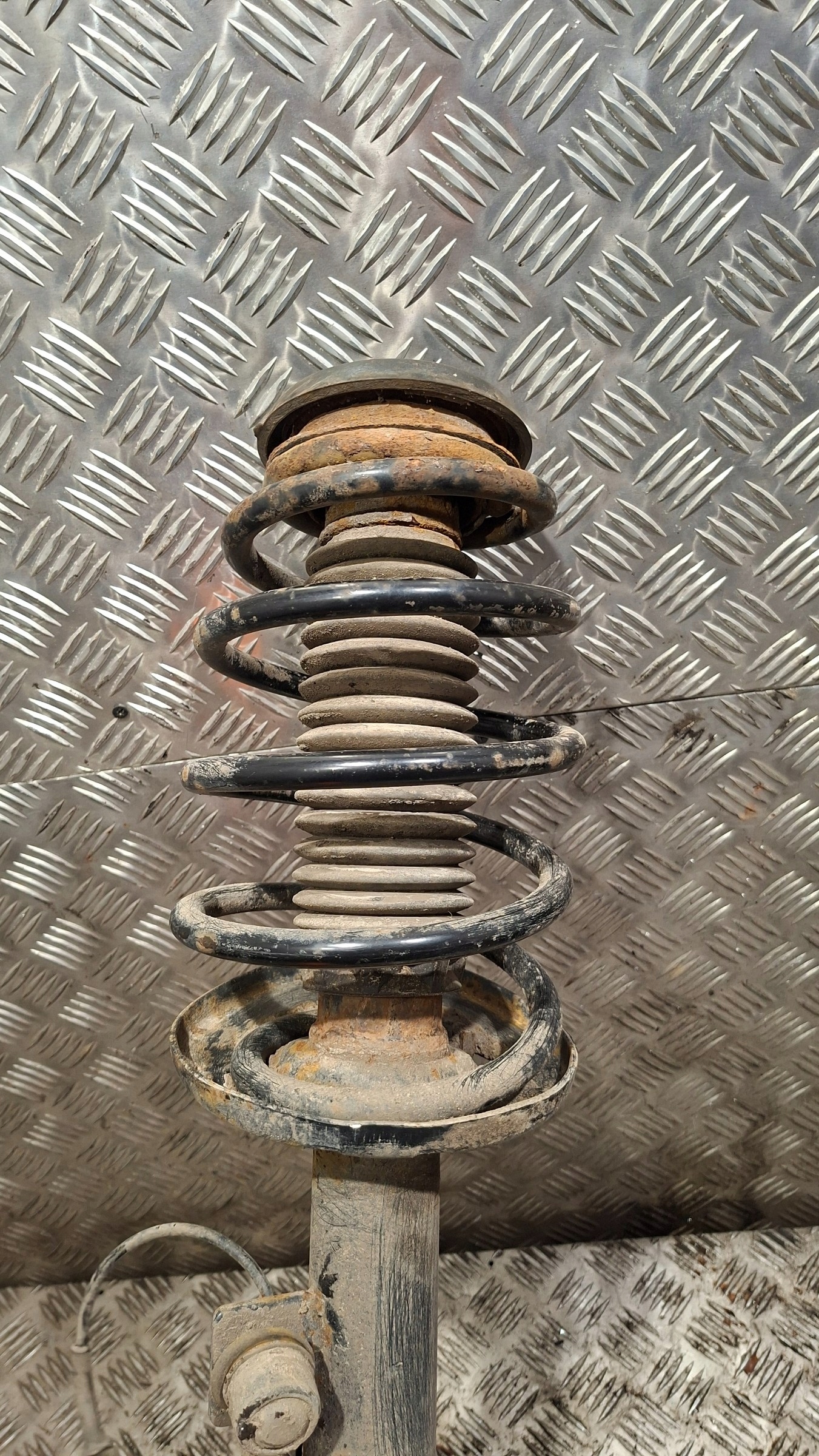 shock absorber swing left front CITROEN C4 PICASSO 1.6