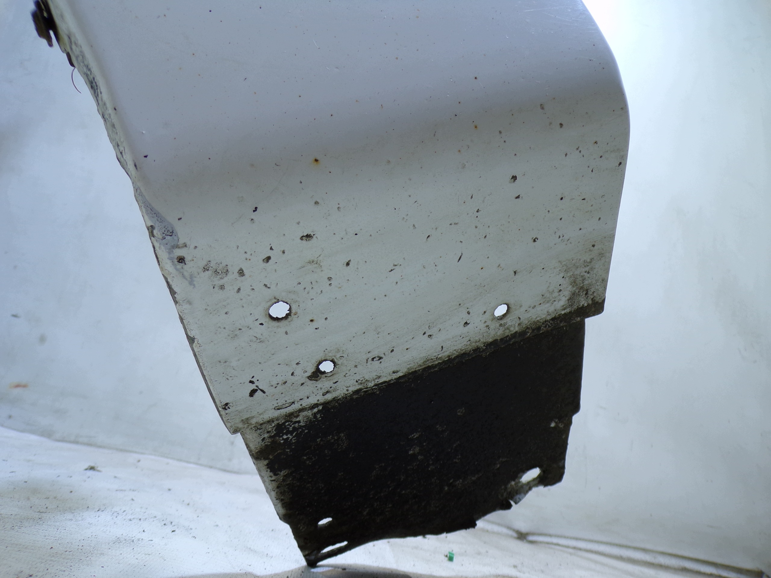 fender left front FORD EXPLORER 3 III (F1)