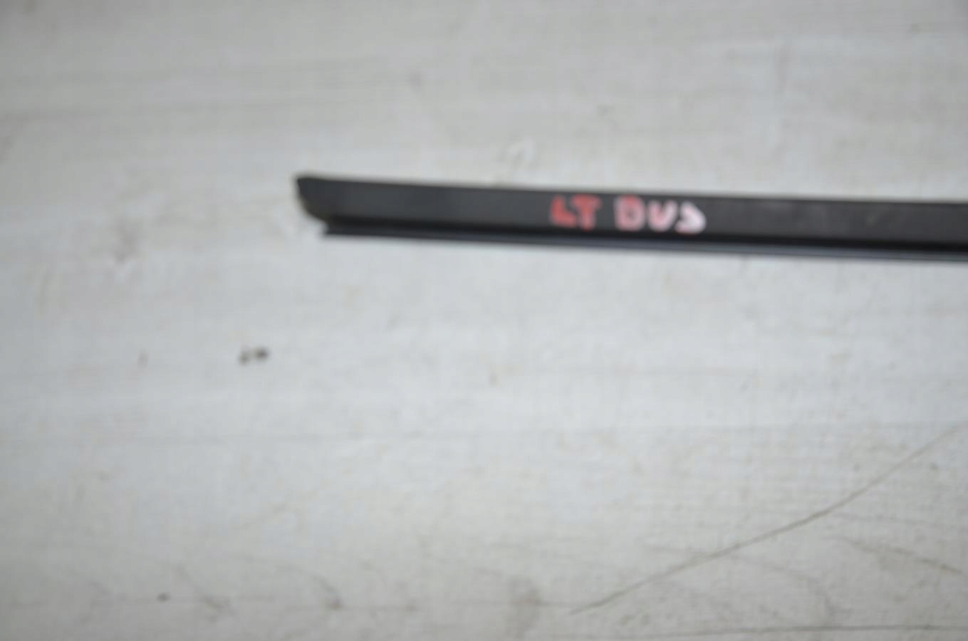 moulding dust left rear part Dacia Duster II 18r