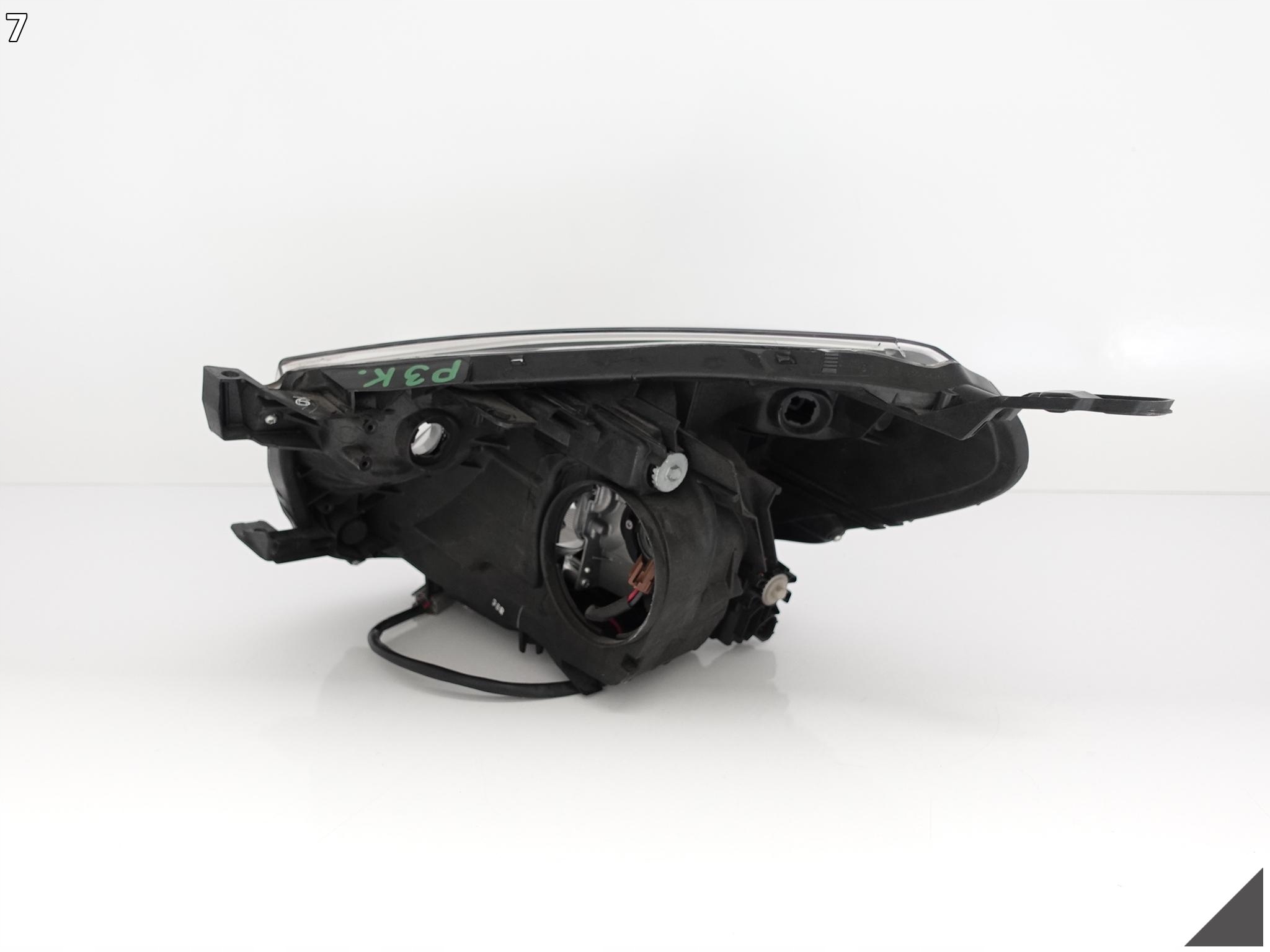 ASTON MARTIN CYGNET 11-13 ZWYKLA light right EU
