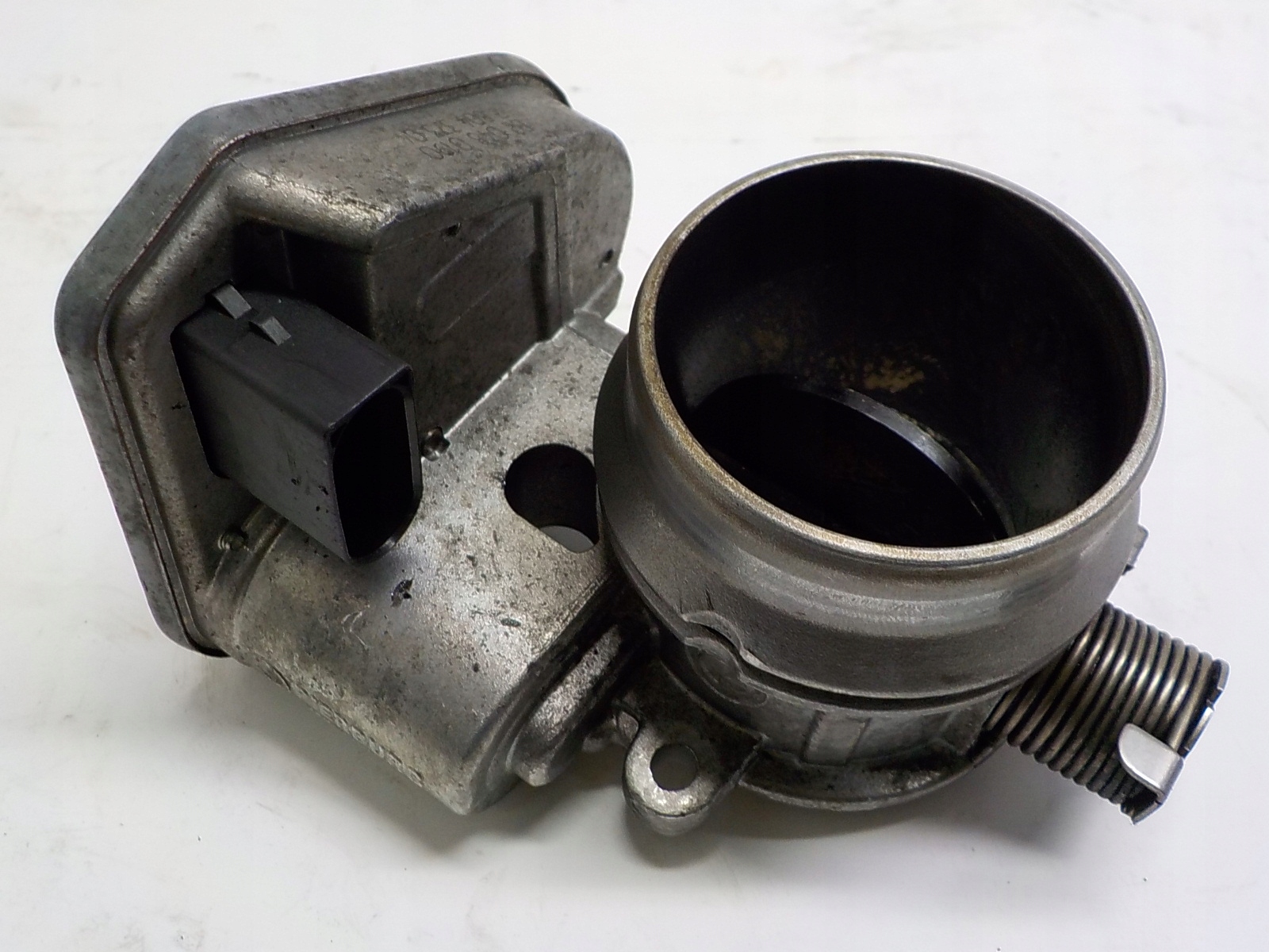 BMW X1 E84 1 E81 2.0 D N47 throttle flap 780437304