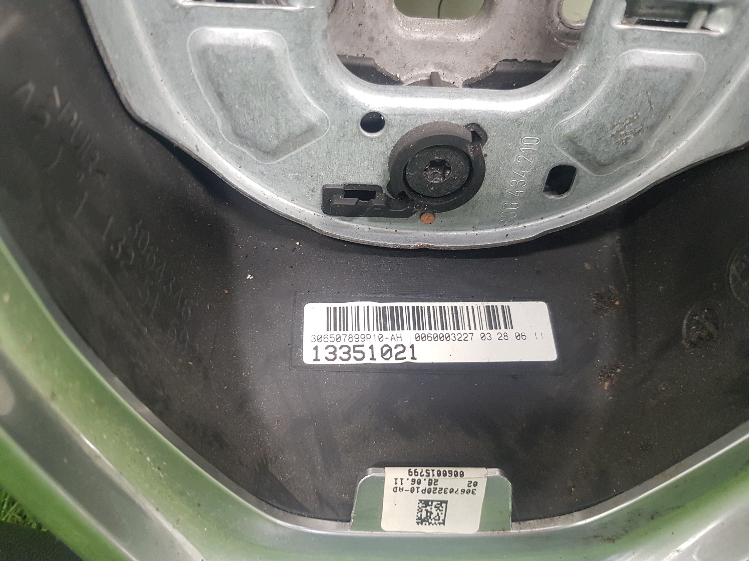 lenkrad OPEL ASTRA J 13351021 13299780