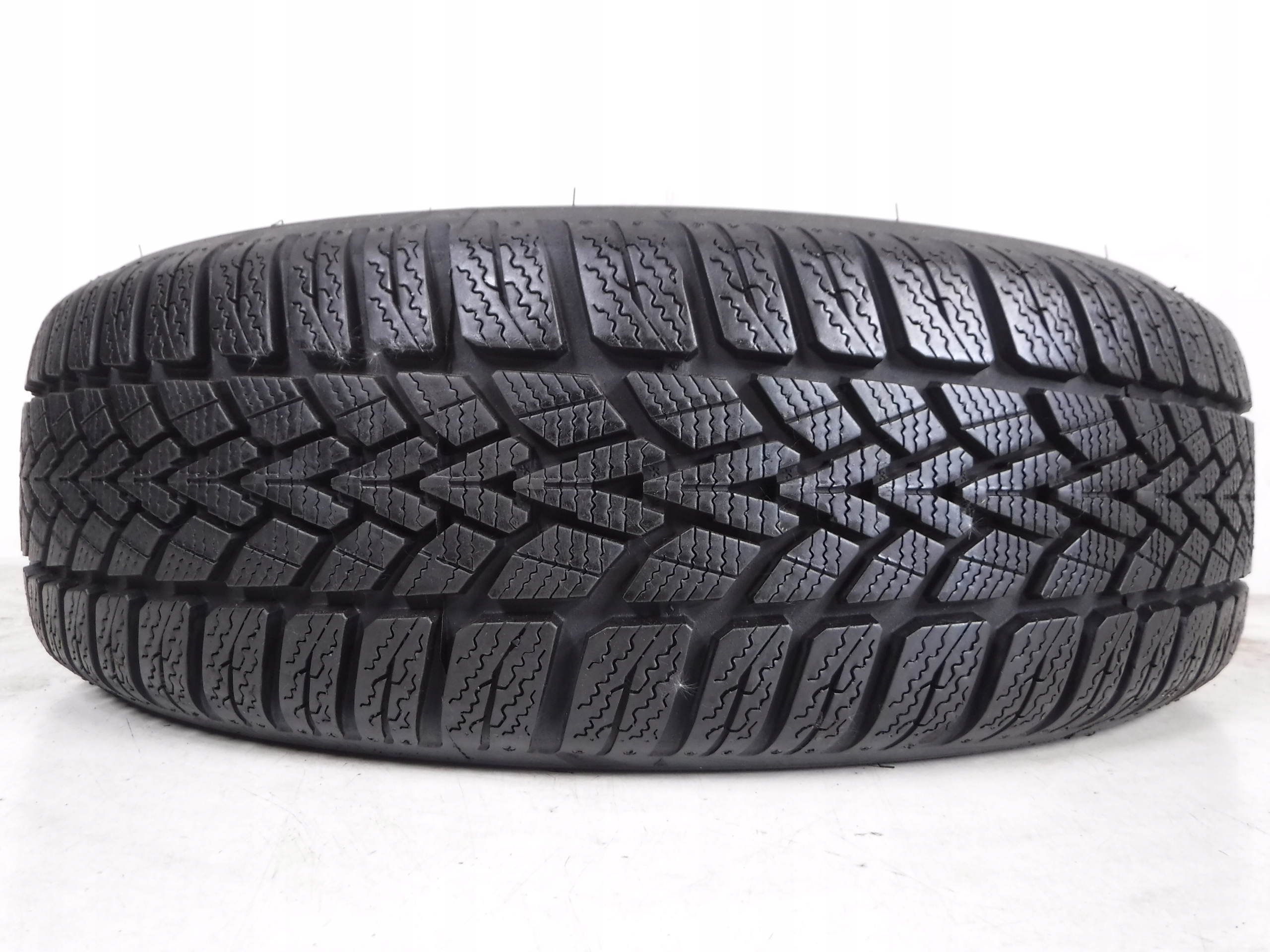 OPONA 185/60/15 84T DUNLOP WINTER RESPONSE 2 Rok produkcji 2019