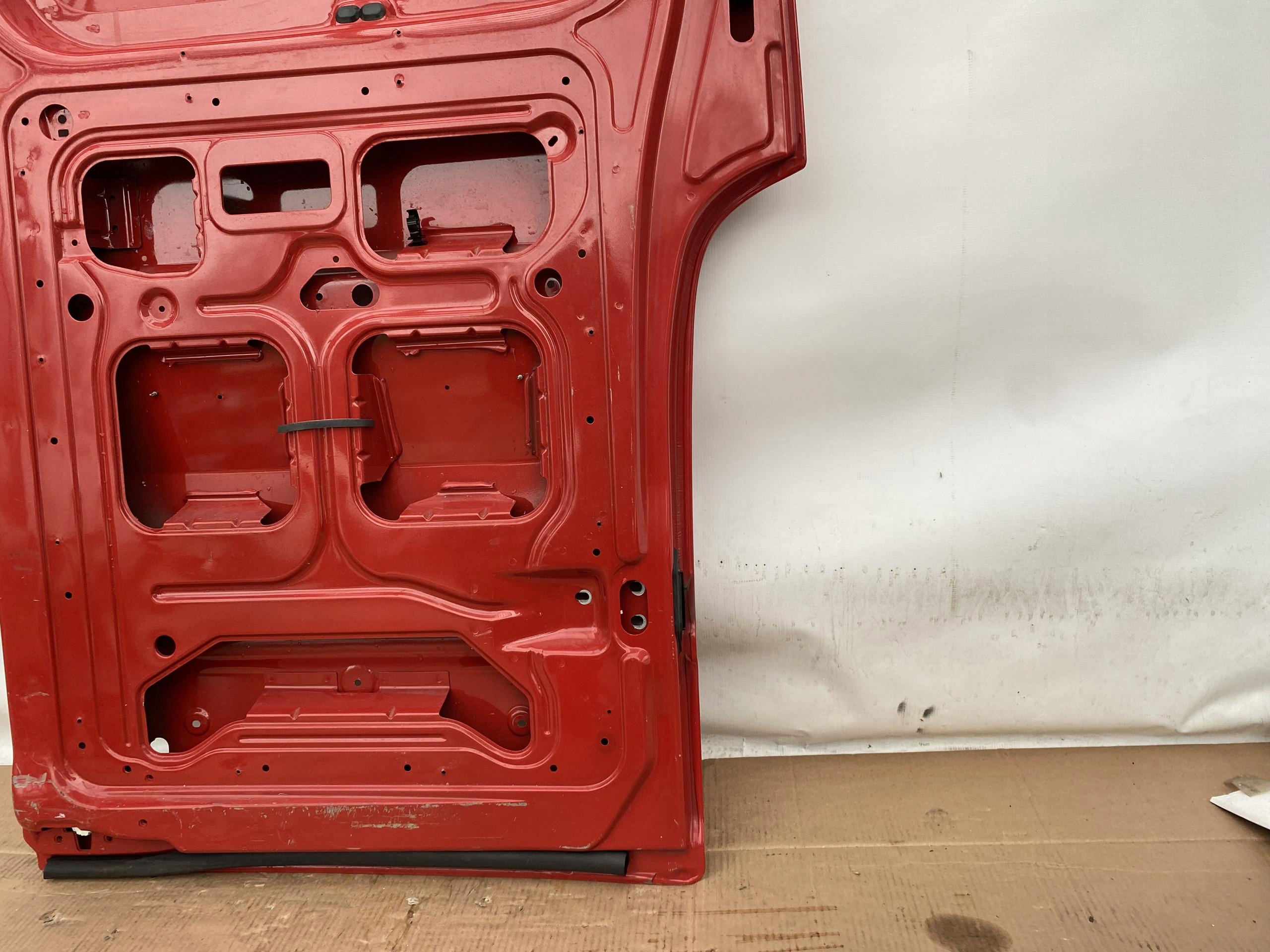MASTER 2 MOVANO INTERSTAR 98- Portière Arrière Gauche Rouge