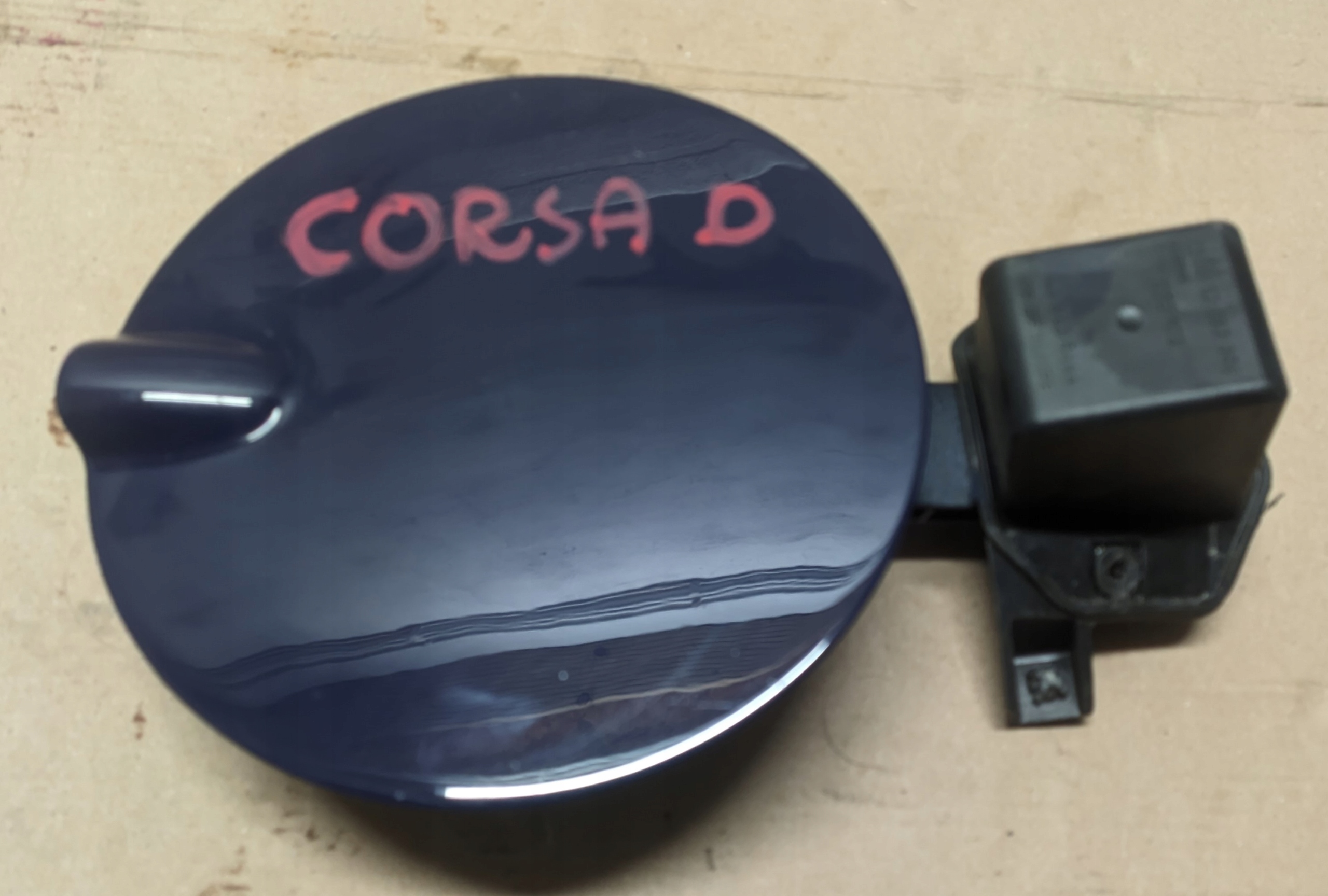 OPEL CORSA D Volet trappe carburant Carburant 13183306