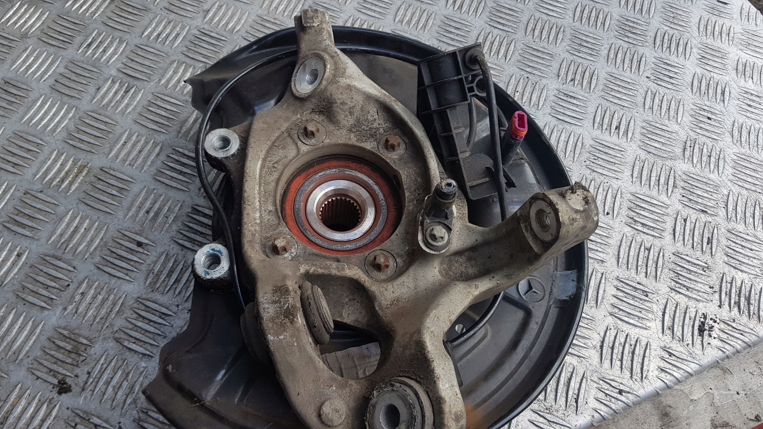 MERCEDES W204 2.2 CDI swing rear part left or right