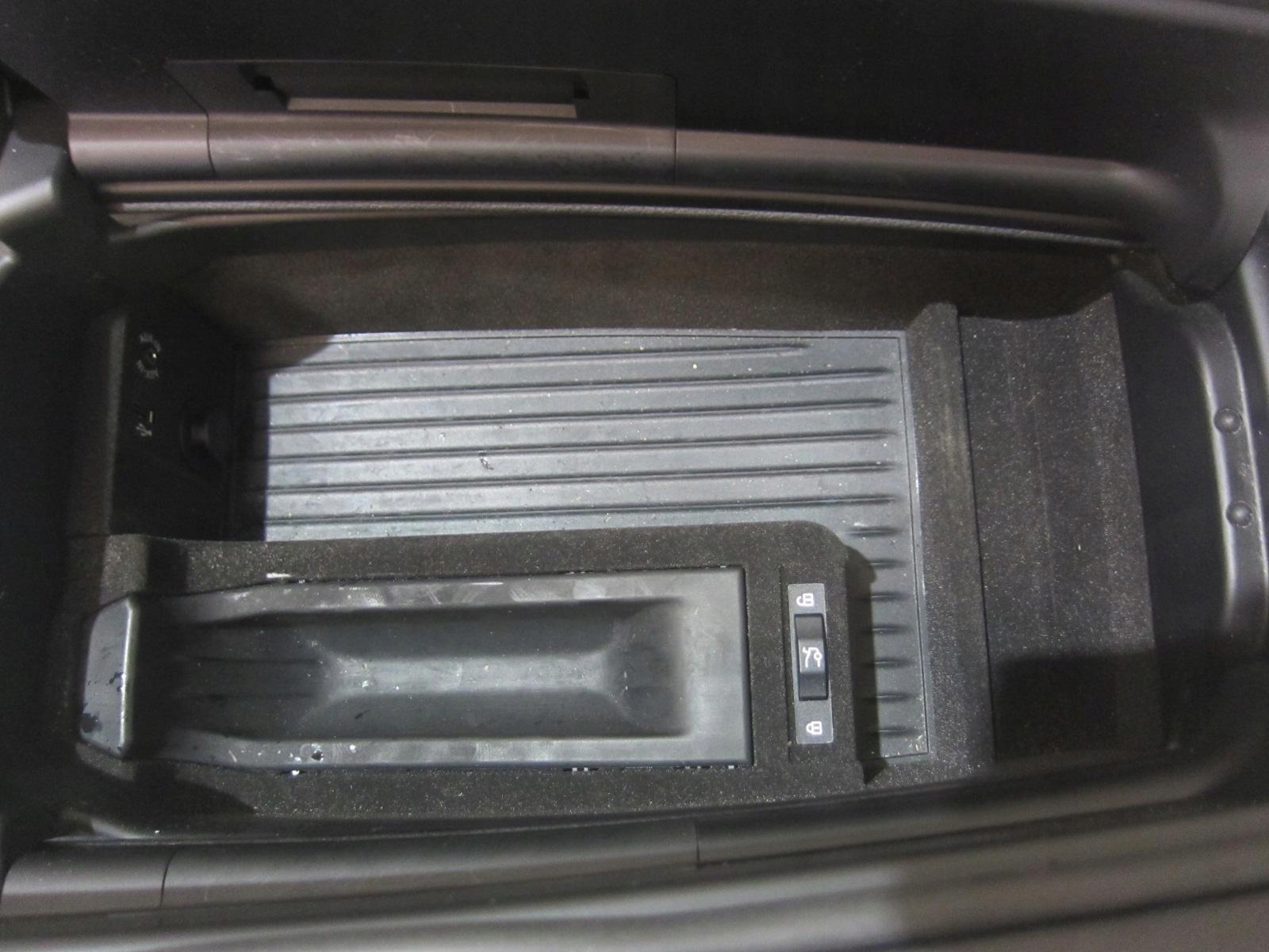 BMW X5 E70 EU console central armrest TUNEL black 6954938