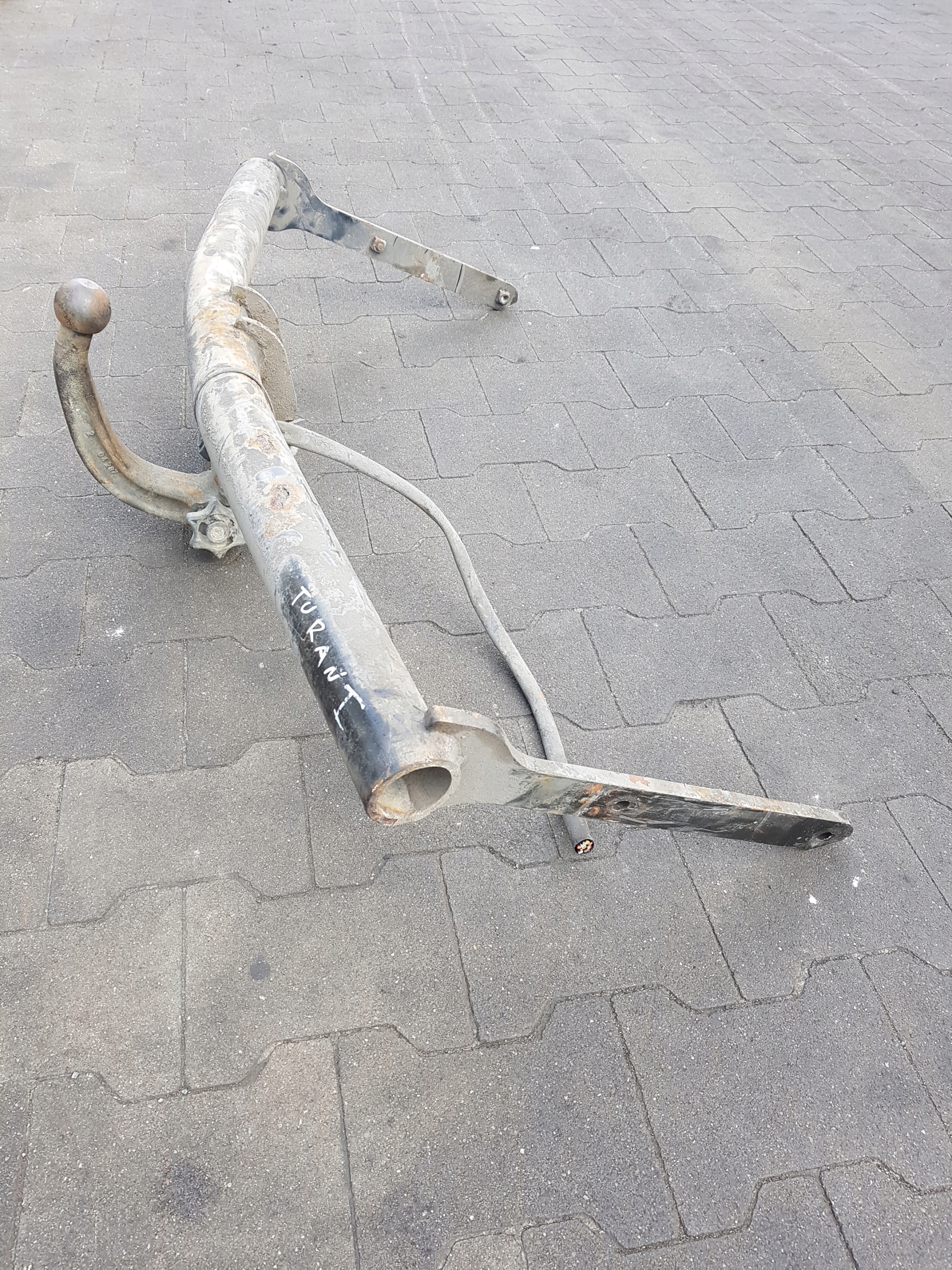 towing VOLKSWAGEN TOURAN 1