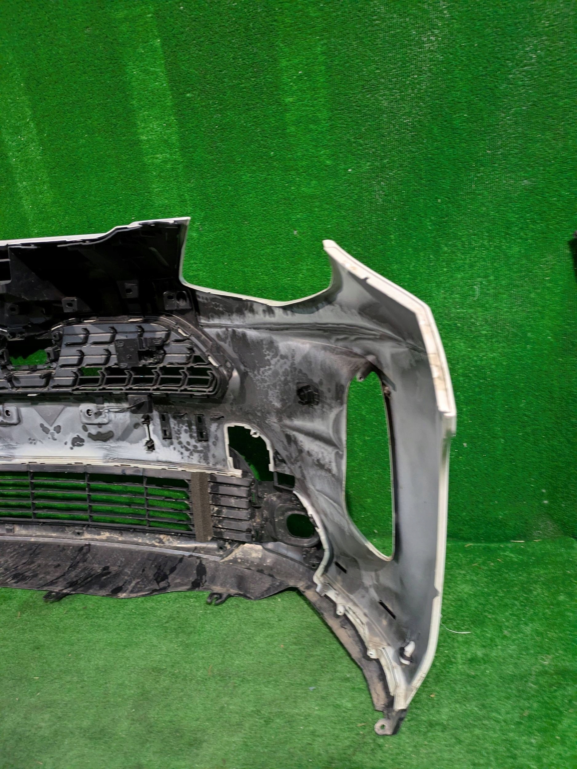 front bumper front TOYOTA YARIS CROSS ADVENTURE 20- NR.Z7610
