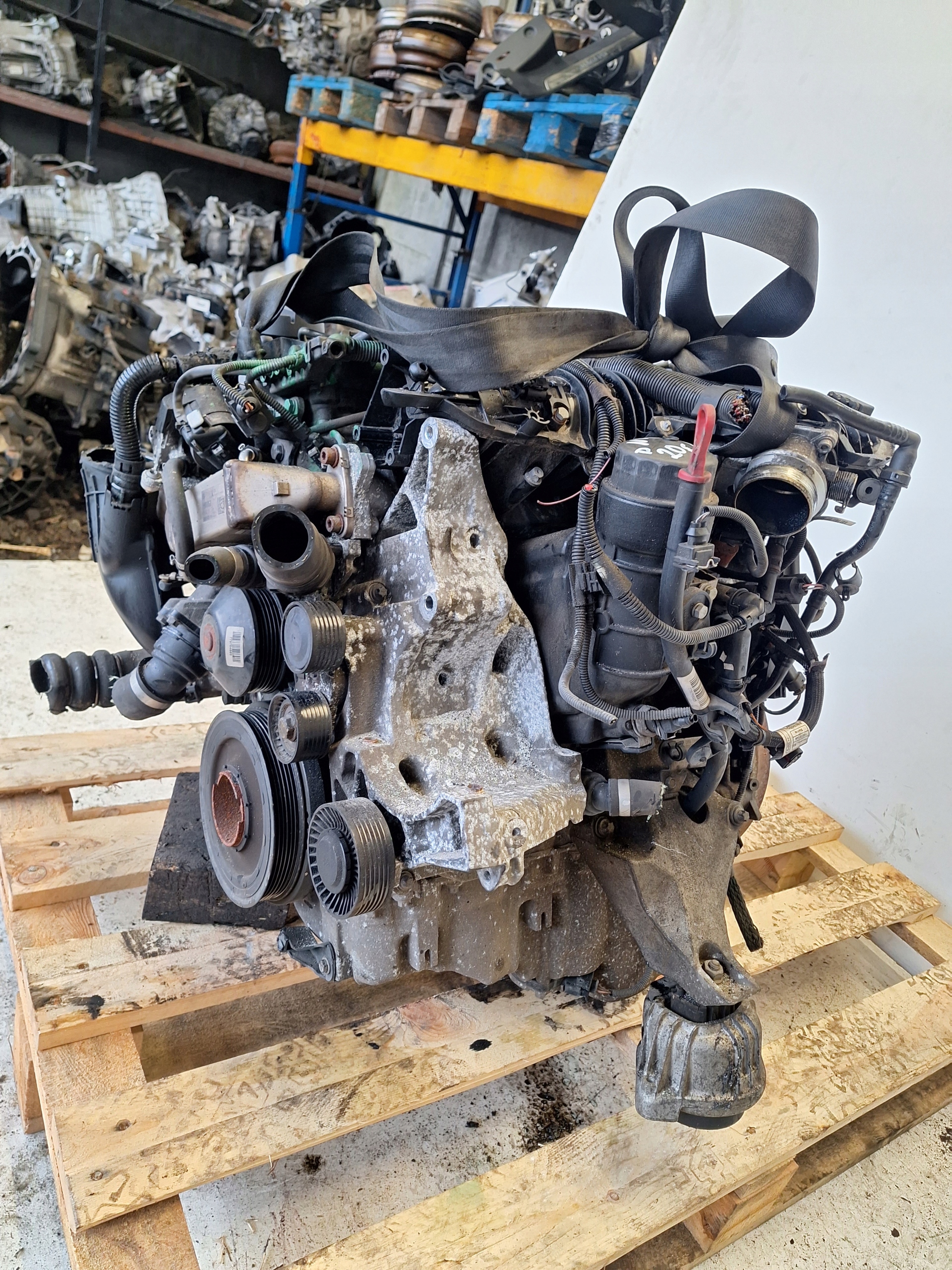 BMW 3 E90 E91 LCI 08-12 engine N47D20C EURO 4