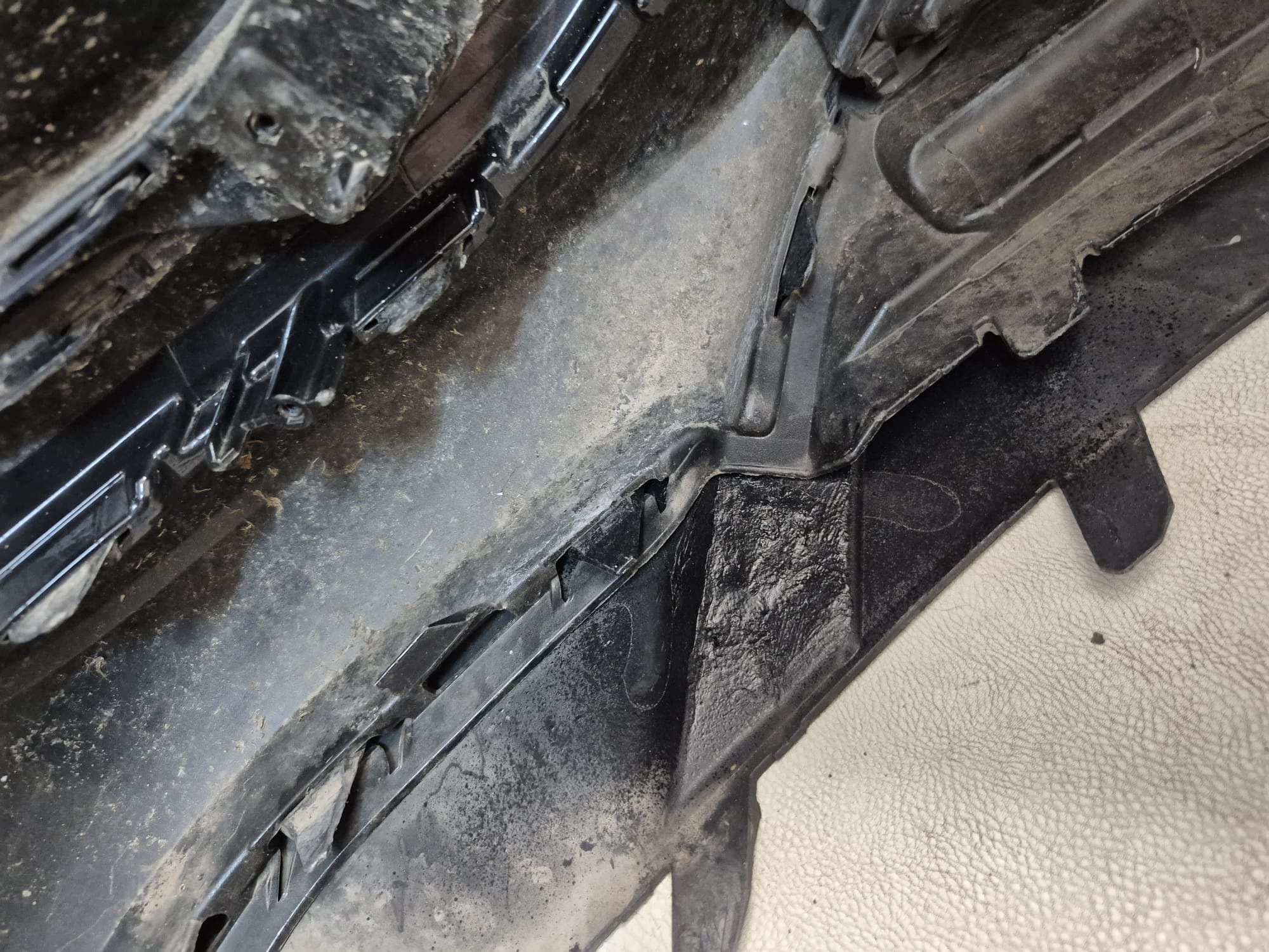 VW T-ROC 2GA R-LINE LIFT 21- bumper front front PDC 2GA807217AS