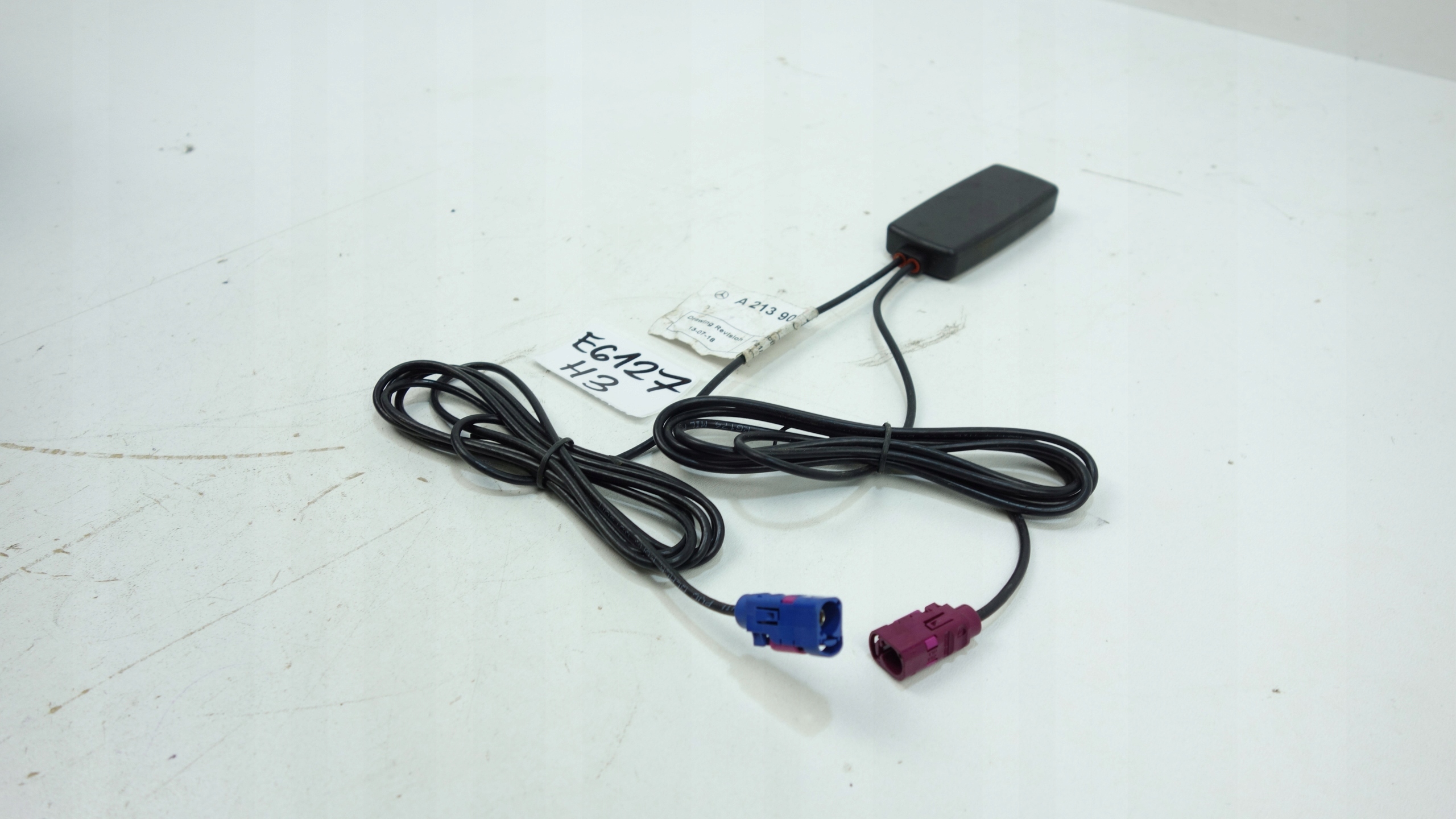 modulo ANTENY GPS/GSM SYSTEM ANTYKRADZIEZOWY MERCEDES A2139051010