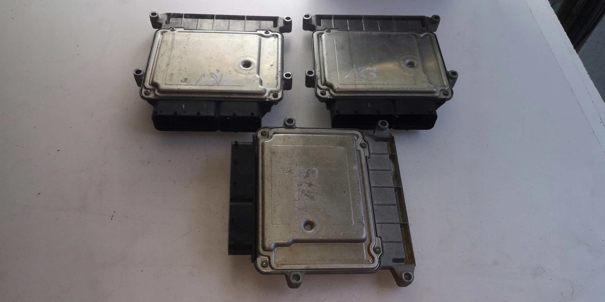Computer ECU HYUNDAI I20 39110-03345 9030933220KD