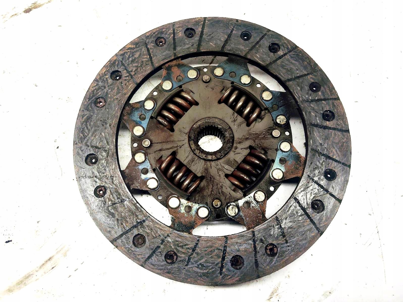 Embrayage Disque de pression Audi A3 8L 1.6 8V MPI 027105273D