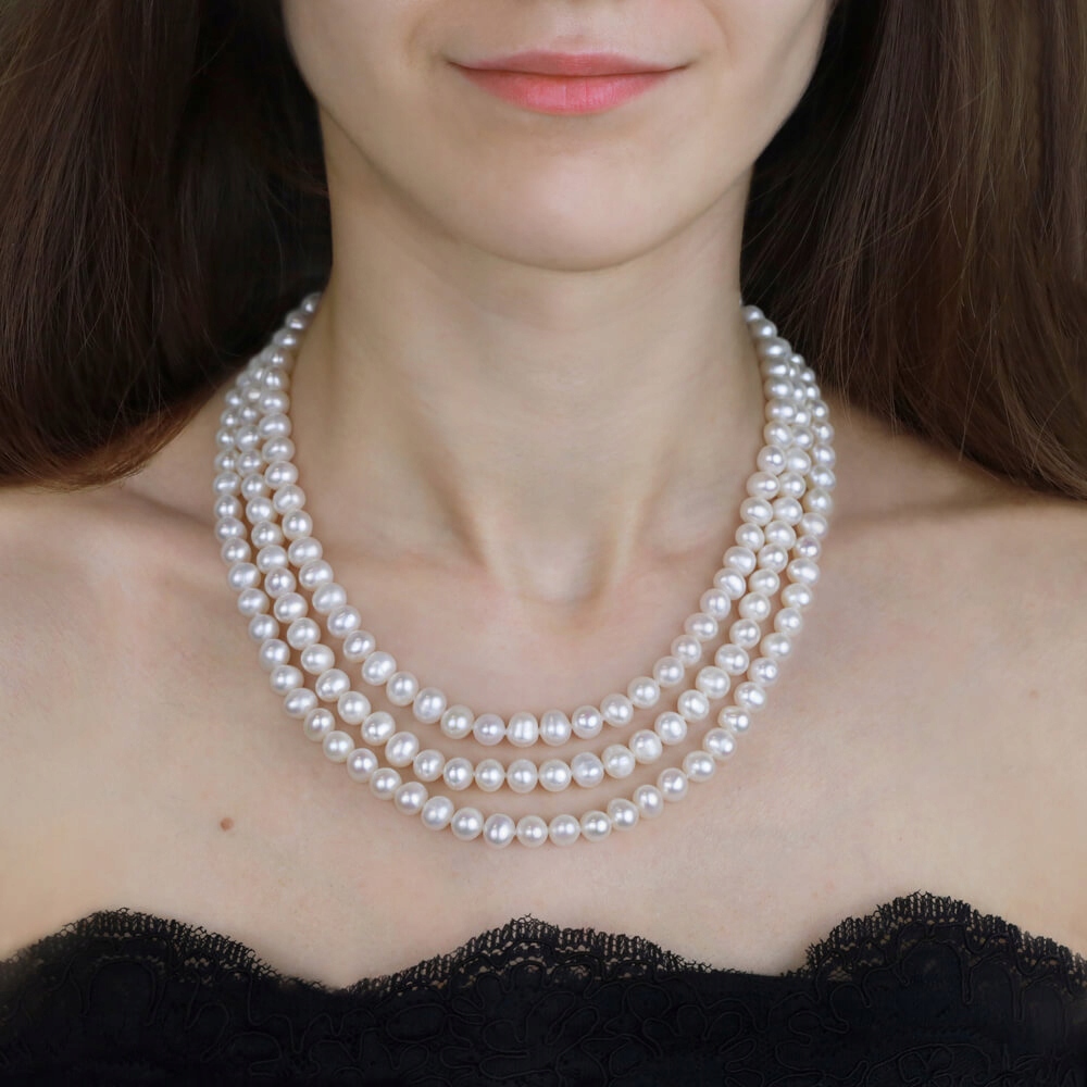 OZDOBNY POTRÓJNY SREBRNY NASZYJNIK Z BIAŁYCH PEREŁ Marka Apearl