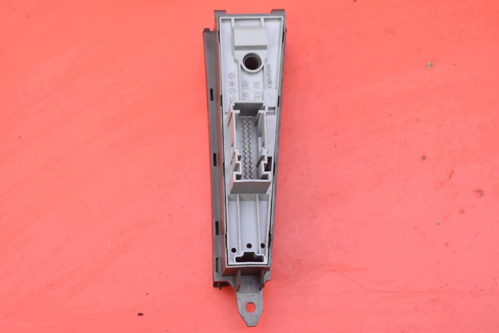 PANEL switch brake electric ESP OFF AUTO HOLD 3AB927137 VW PASSAT B7