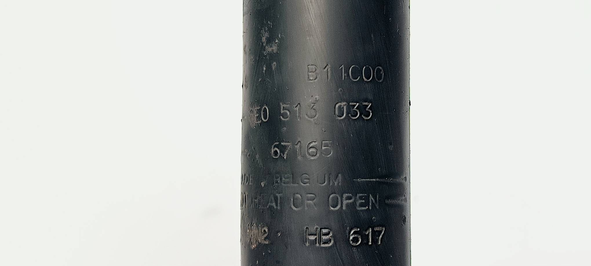 Stoßdämpfer links heck 8E0513033 AUDI A4 B6