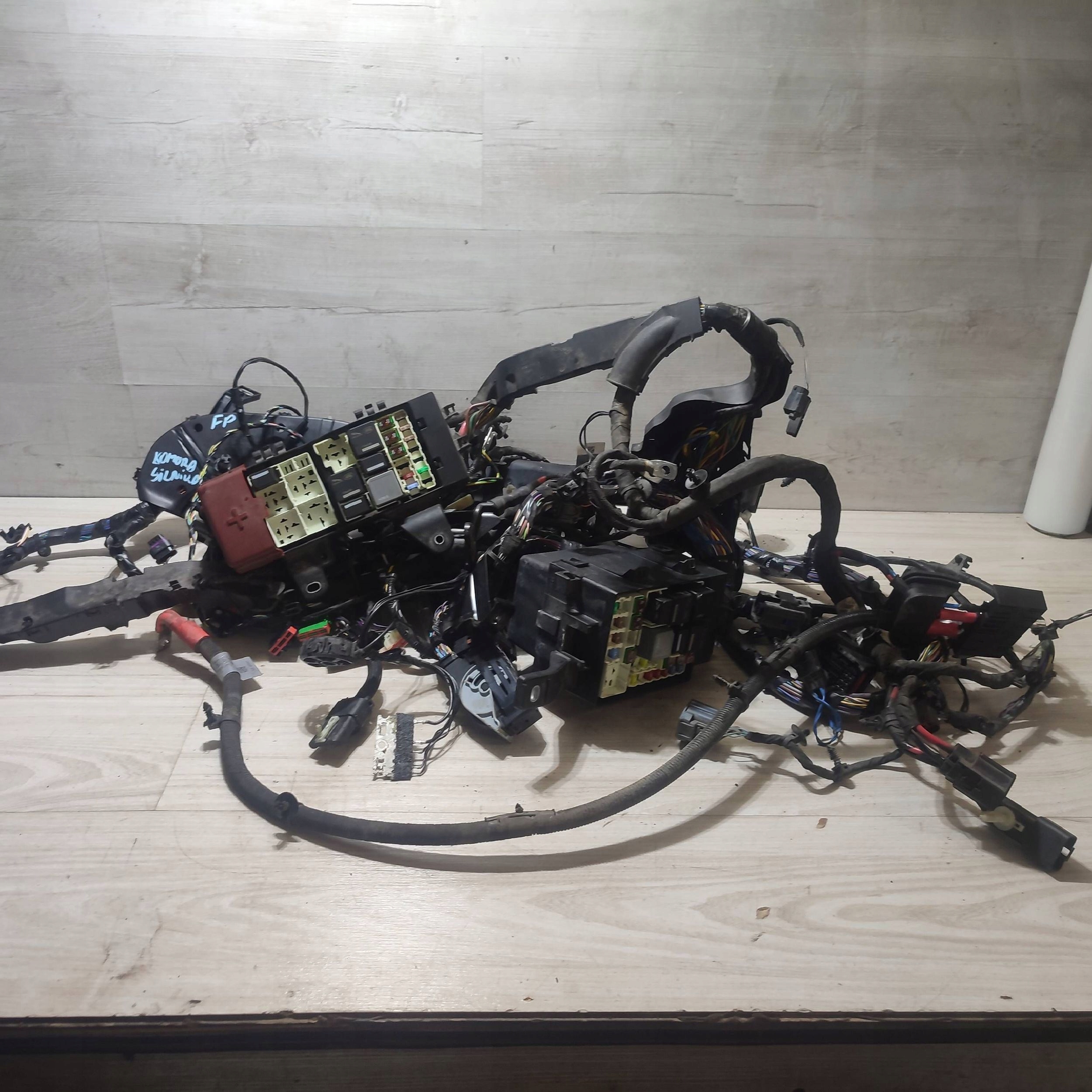 bundle of the engine komory Jaguar F-Pace JK8314290AHC