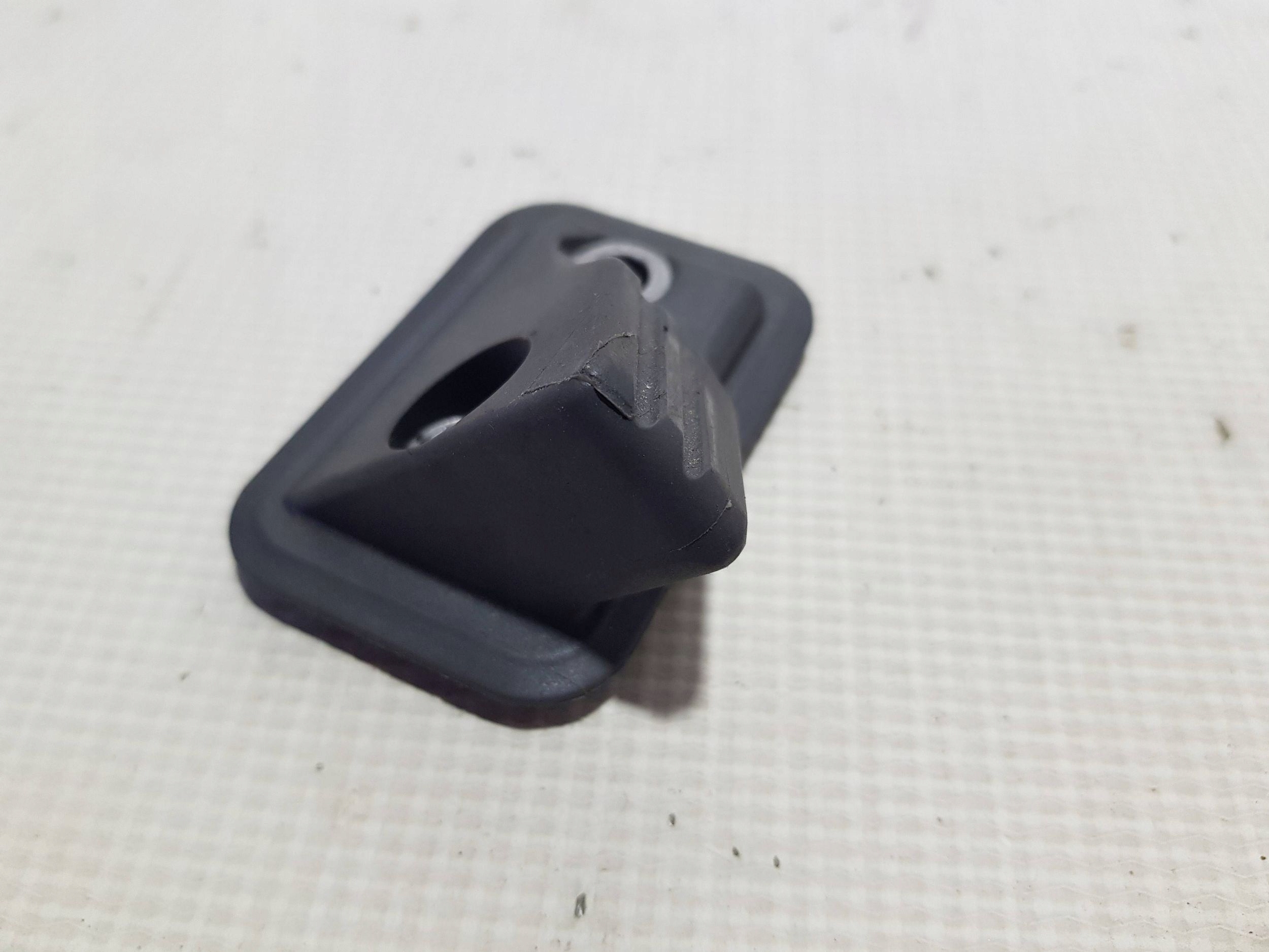 PROWADNICA tip bonnet left MERCEDES SL R230 A2307570103