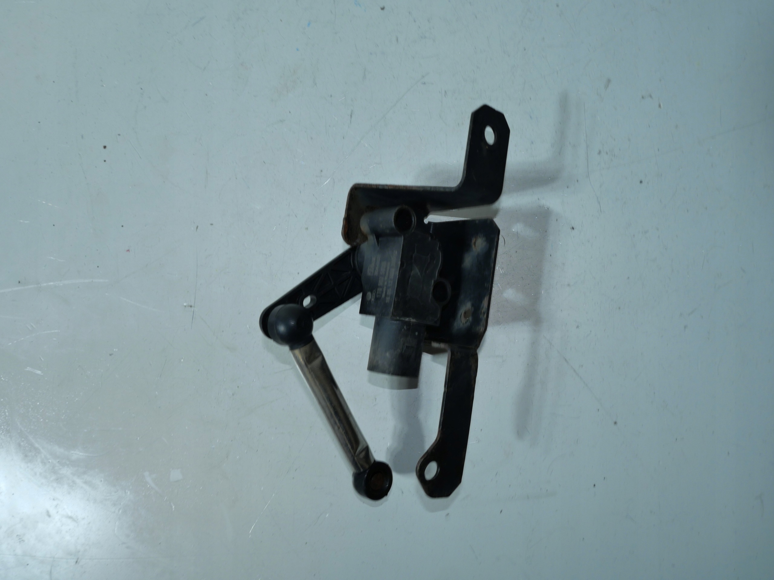 Sensor POZIOMOWANIA XENONOW AUDI VW 1T0907503B
