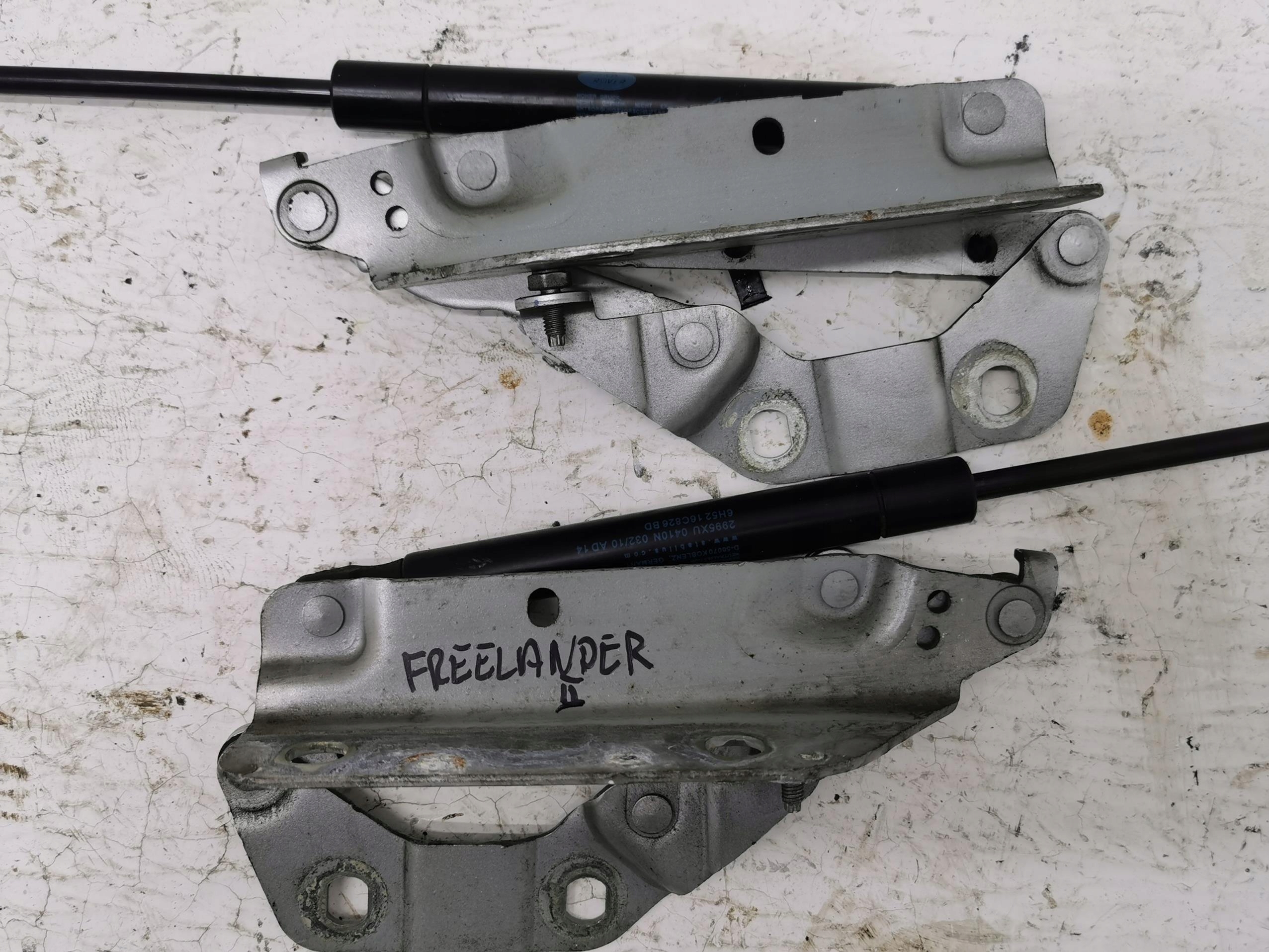 Cerniere cofano LAND ROVER FREELANDER II L359 LRC798