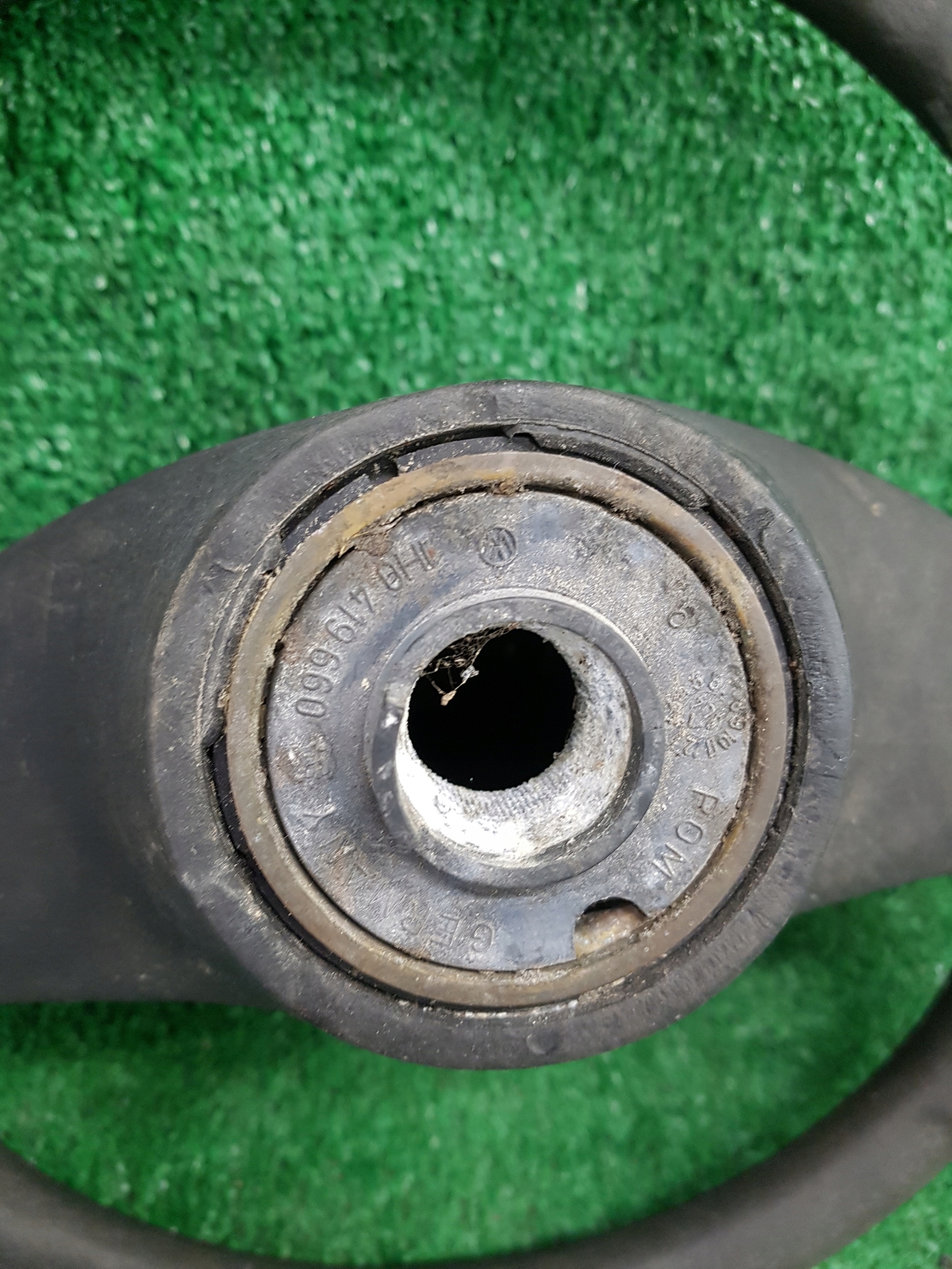 lenkrad VOLKSWAGEN GOLF 3 1H0419660