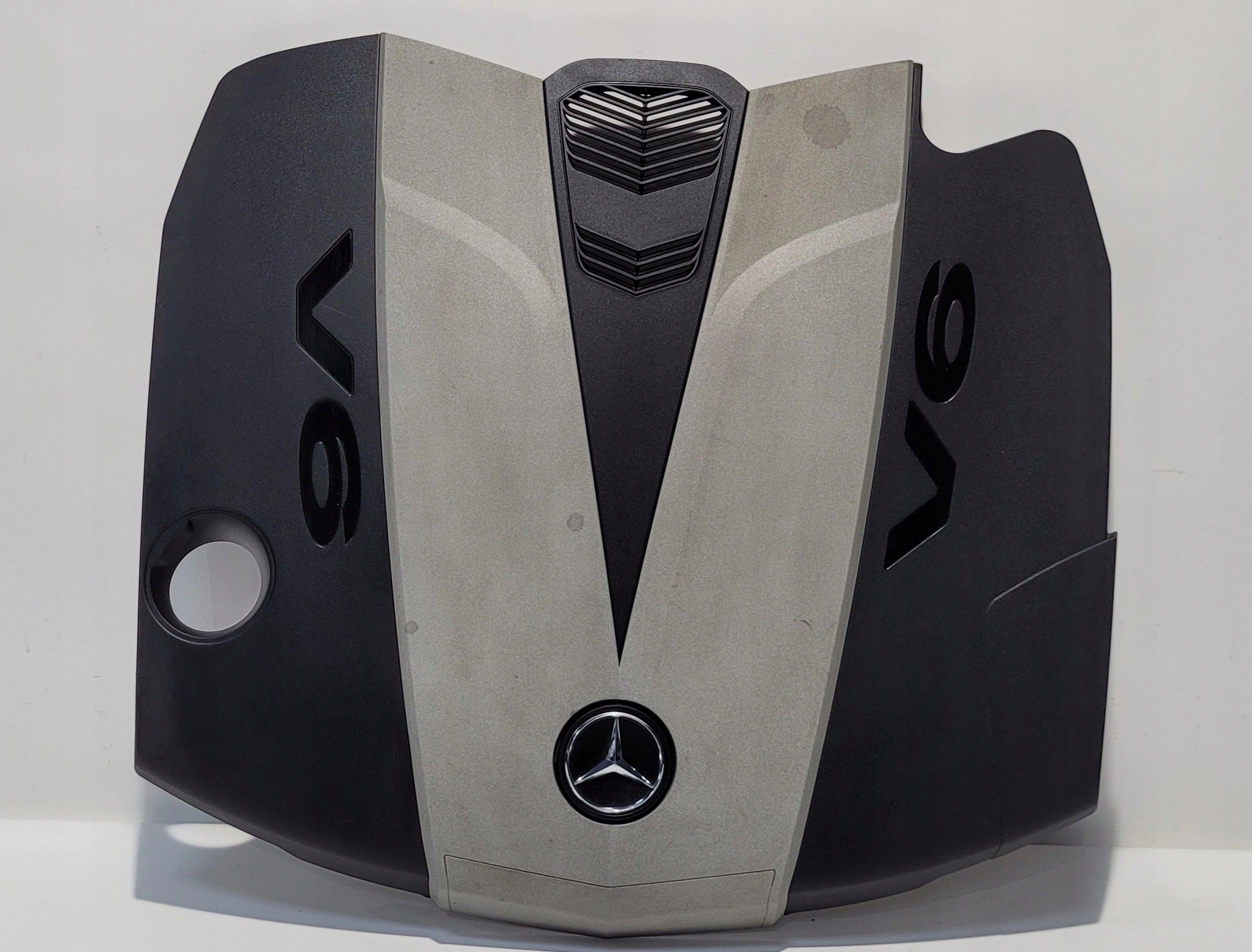 cover upper for engine MERCEDES V6 A6420108706