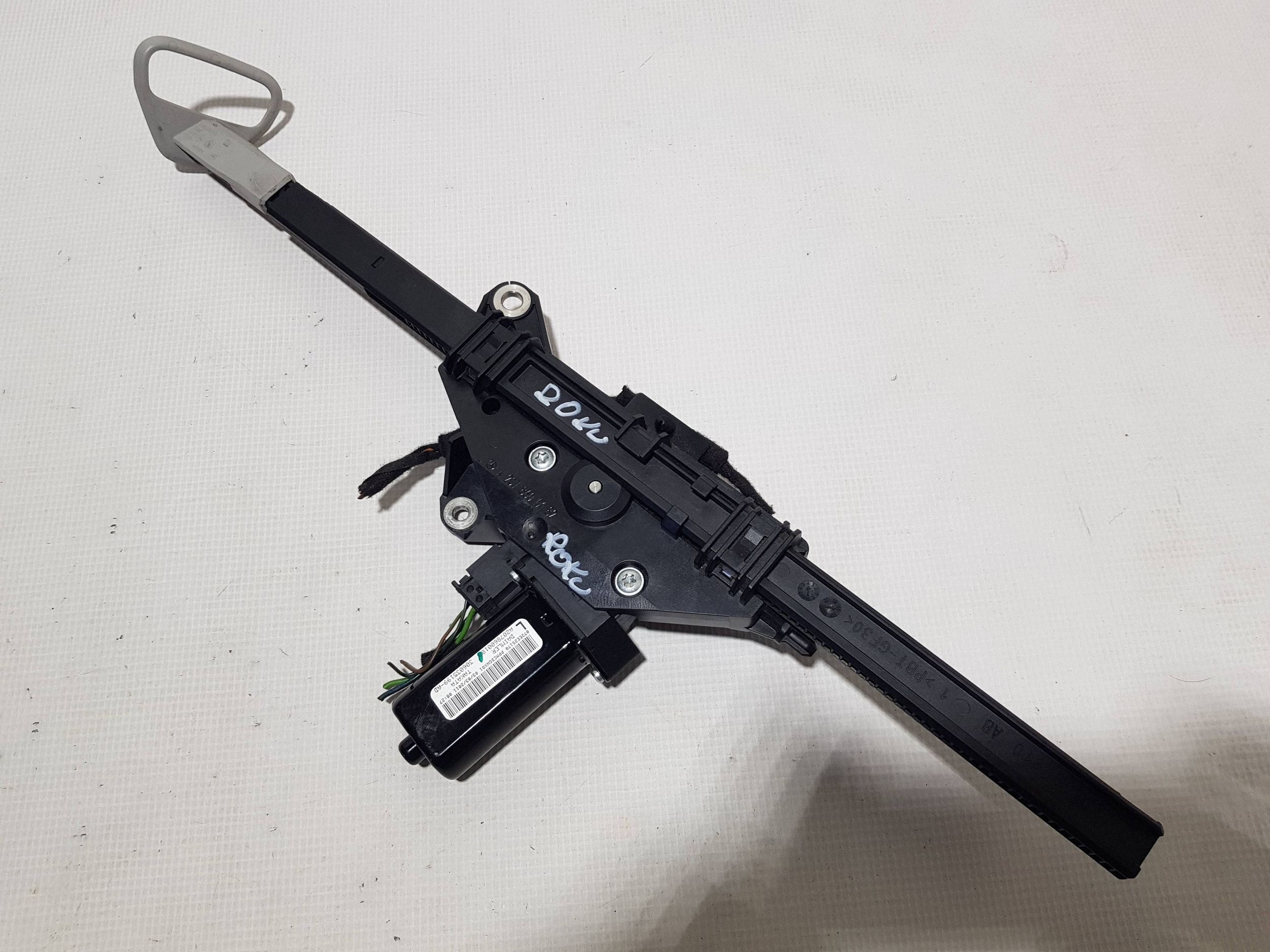 MERCEDES E-class W207 C207 COUPE PODAJNIK supports left front A2078600182