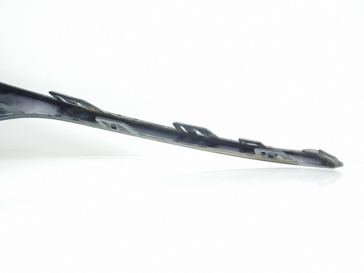 grid of a bumper right front right front AUDI A3 8Y 8Y0807682G