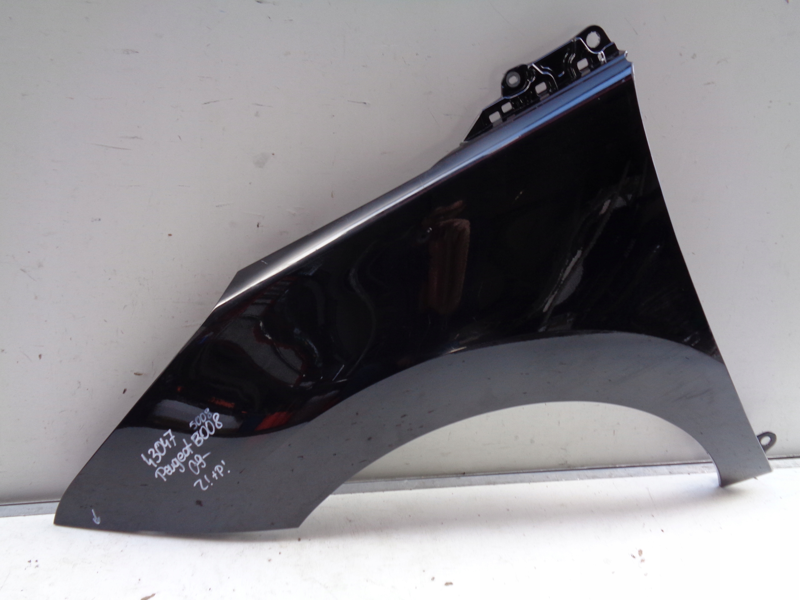 fender left front PEUGEOT 5008 09- NR 43047